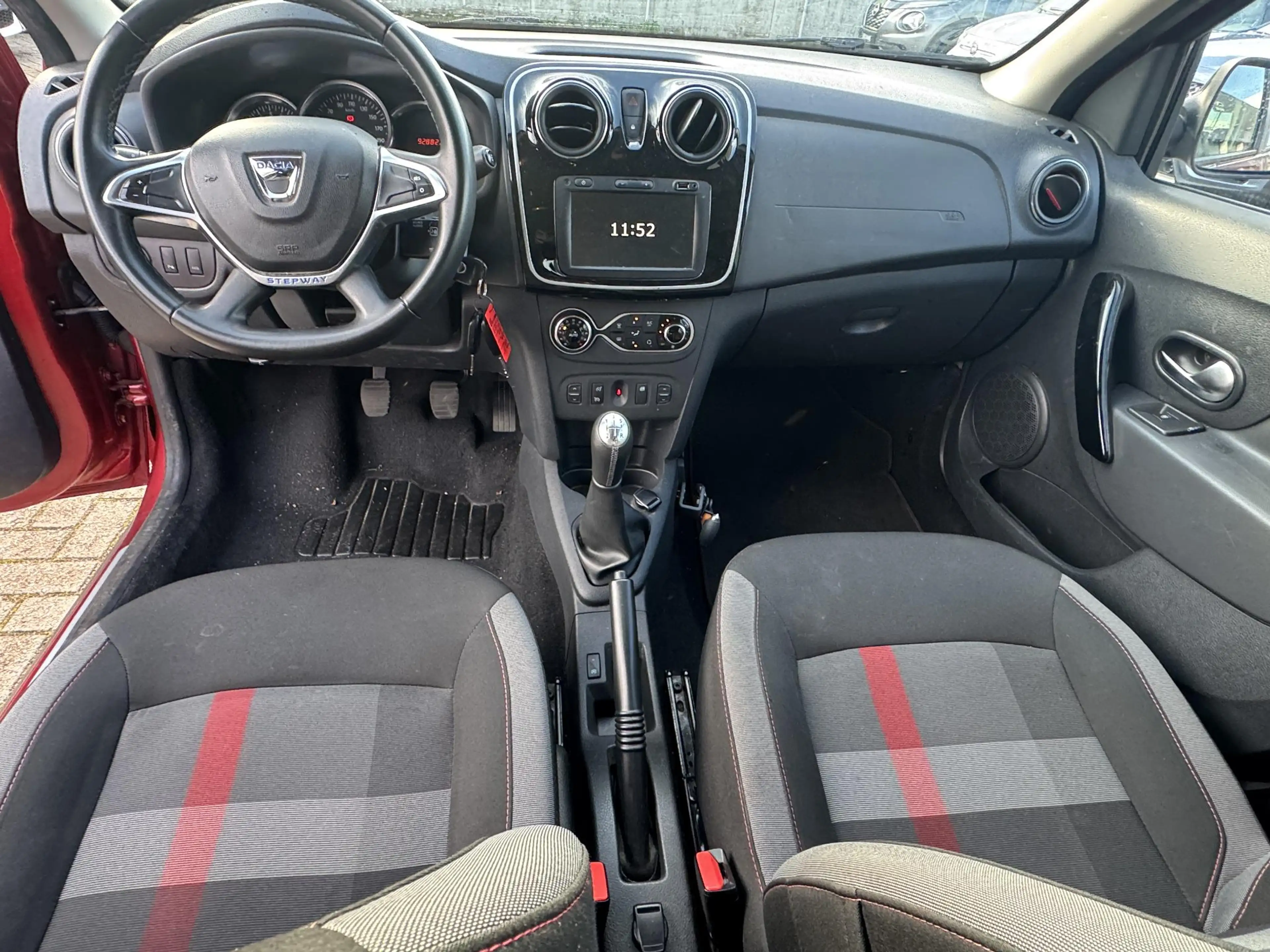 Dacia Logan MCV 0.9 TCe Tech Road | Trekhaak | Navigatie | Par — photo 3