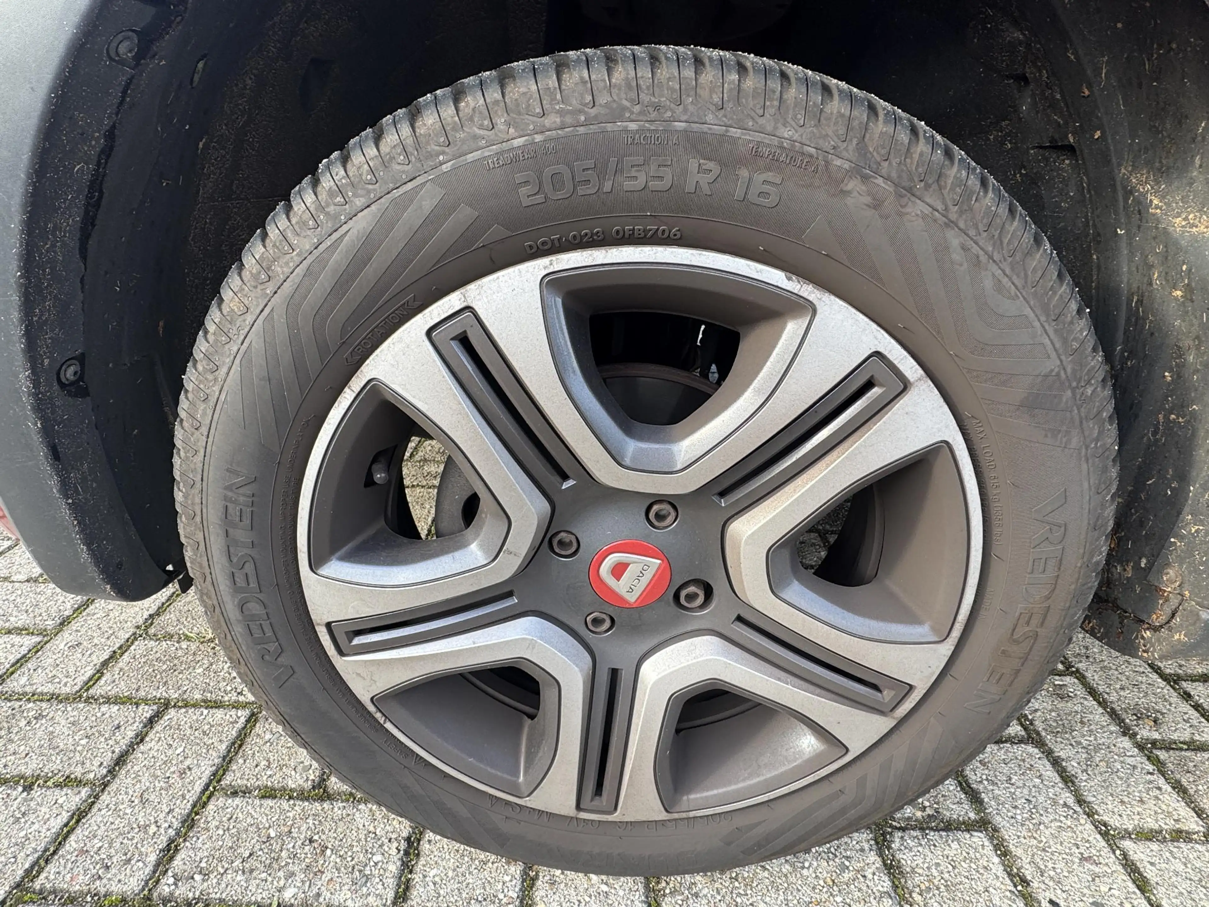 Dacia Logan MCV 0.9 TCe Tech Road | Trekhaak | Navigatie | Par — photo 29