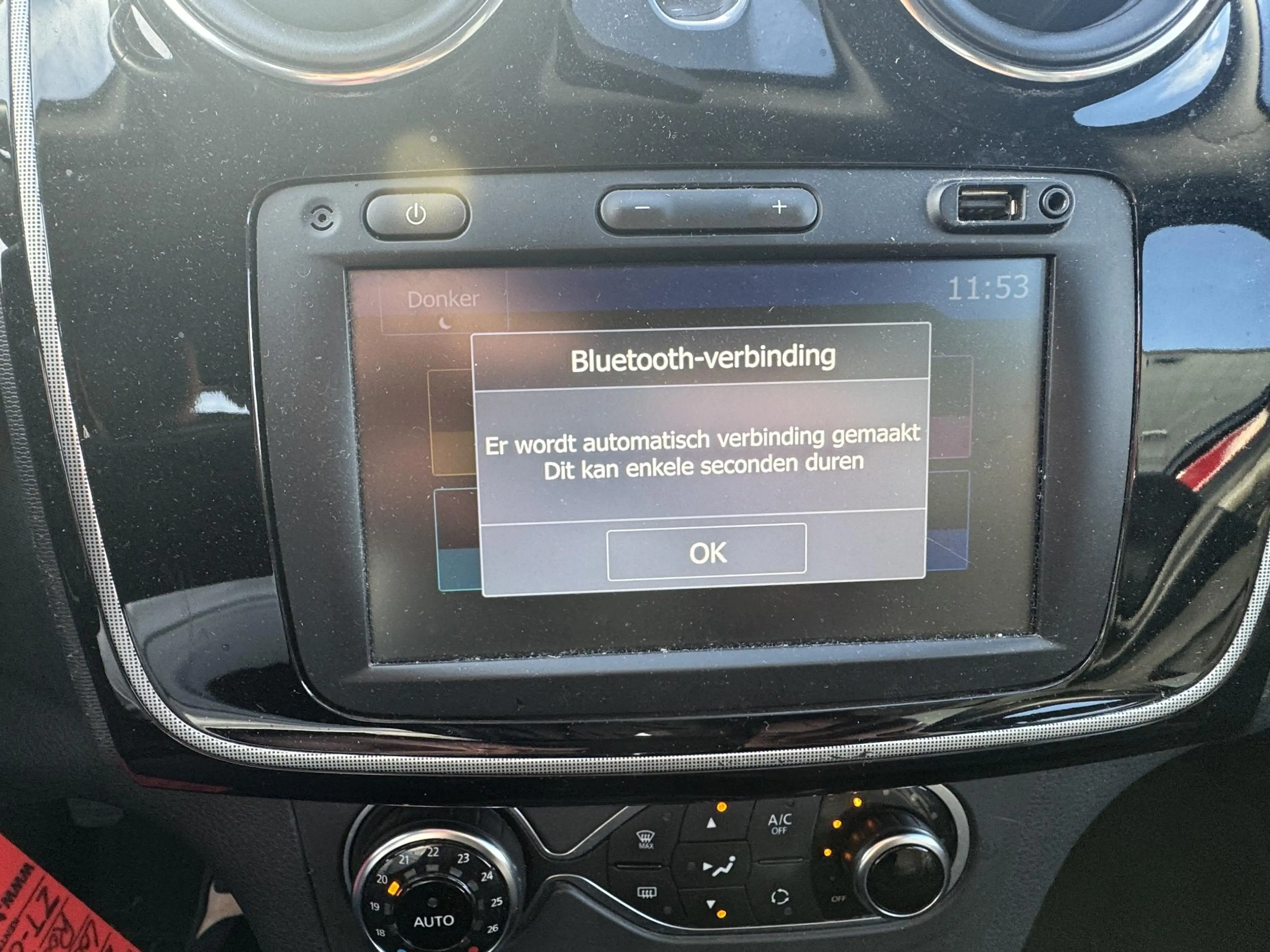 Dacia Logan MCV 0.9 TCe Tech Road | Trekhaak | Navigatie | Par — photo 9