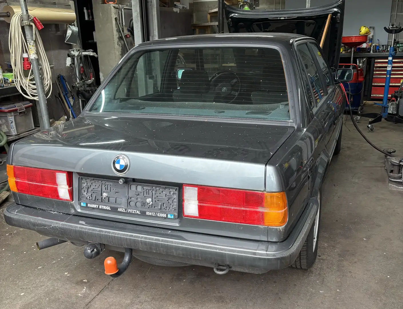 BMW 316 E30 Grau - 2