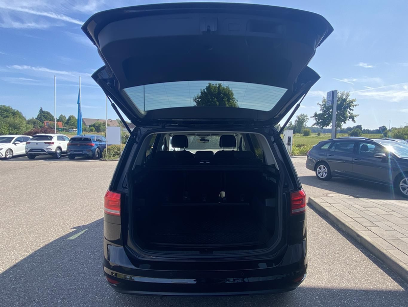Volkswagen Touran 1.5 TSI DSG HIGHLINE LED+AHK+NAVI+DAB+SHZ — photo 13