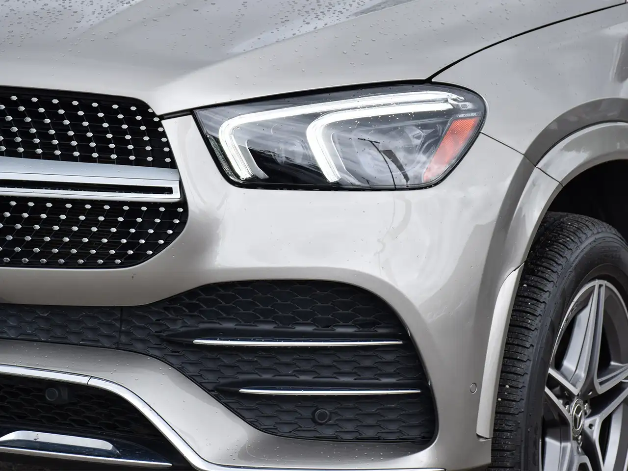 Mercedes-Benz GLE снимка Mercedes-Benz GLE