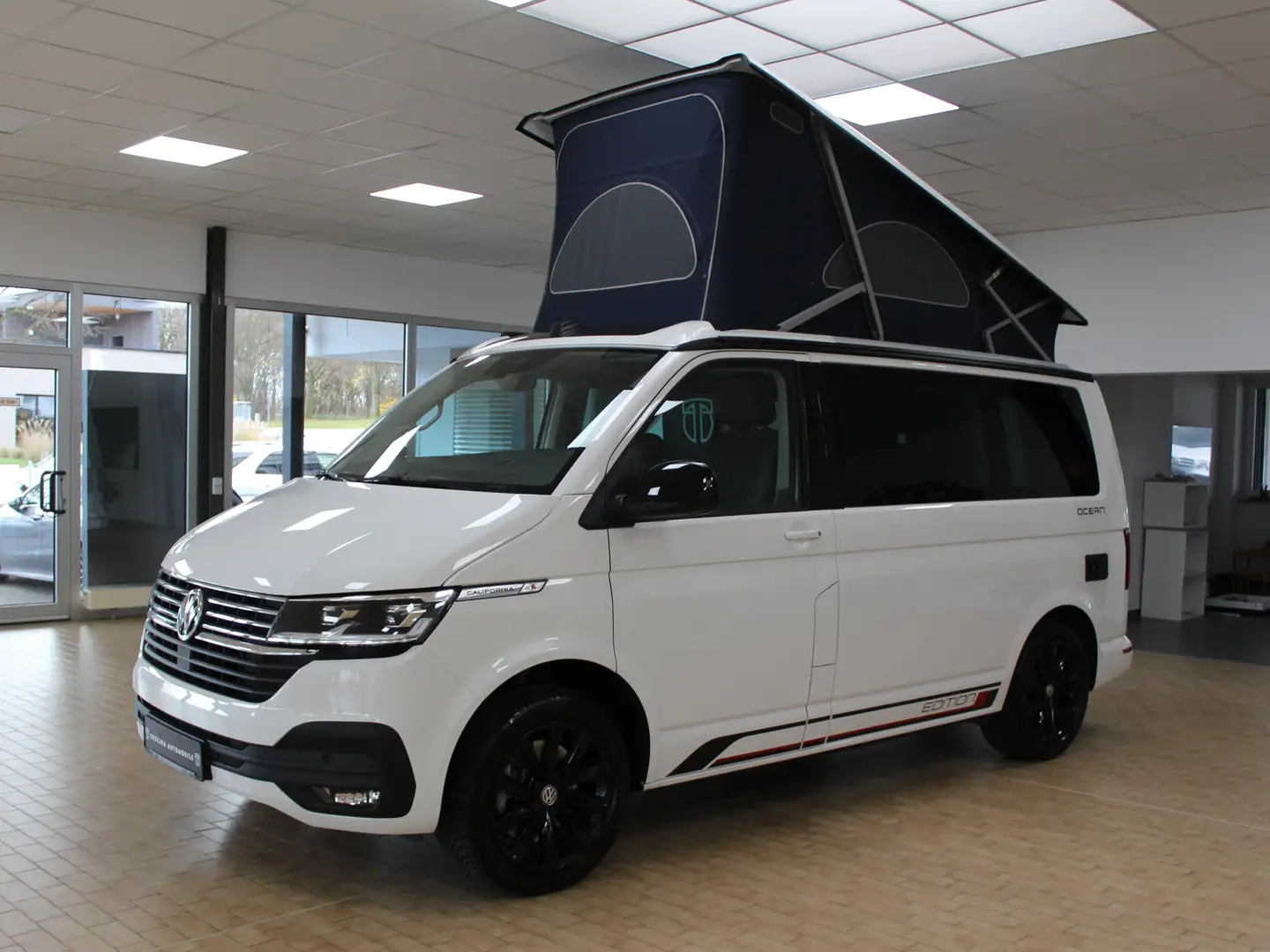Volkswagen T6.1 California California Ocean Edition DSG 150PS ACC LED AHK Weiß - 1