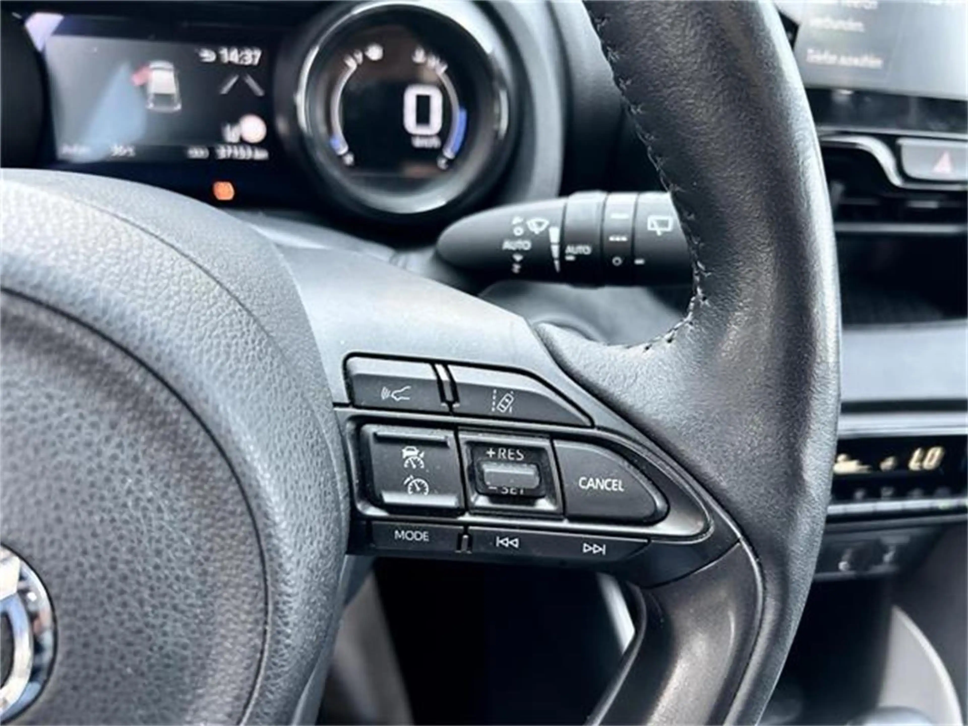Mazda 2 Hybrid Agile Aut. mit COMFORT Paket Vollhybrid A — photo 11