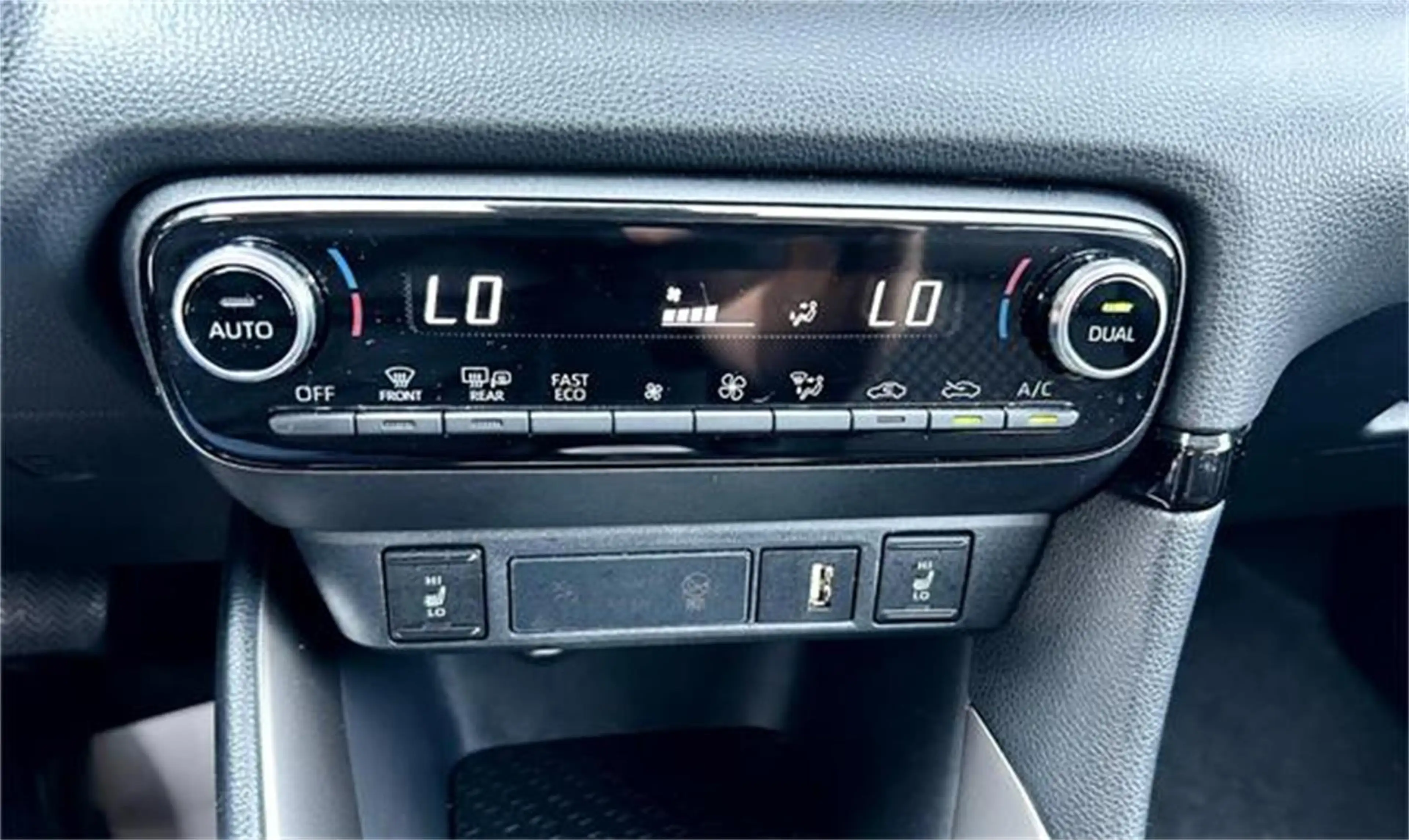 Mazda 2 Hybrid Agile Aut. mit COMFORT Paket Vollhybrid A — photo 12