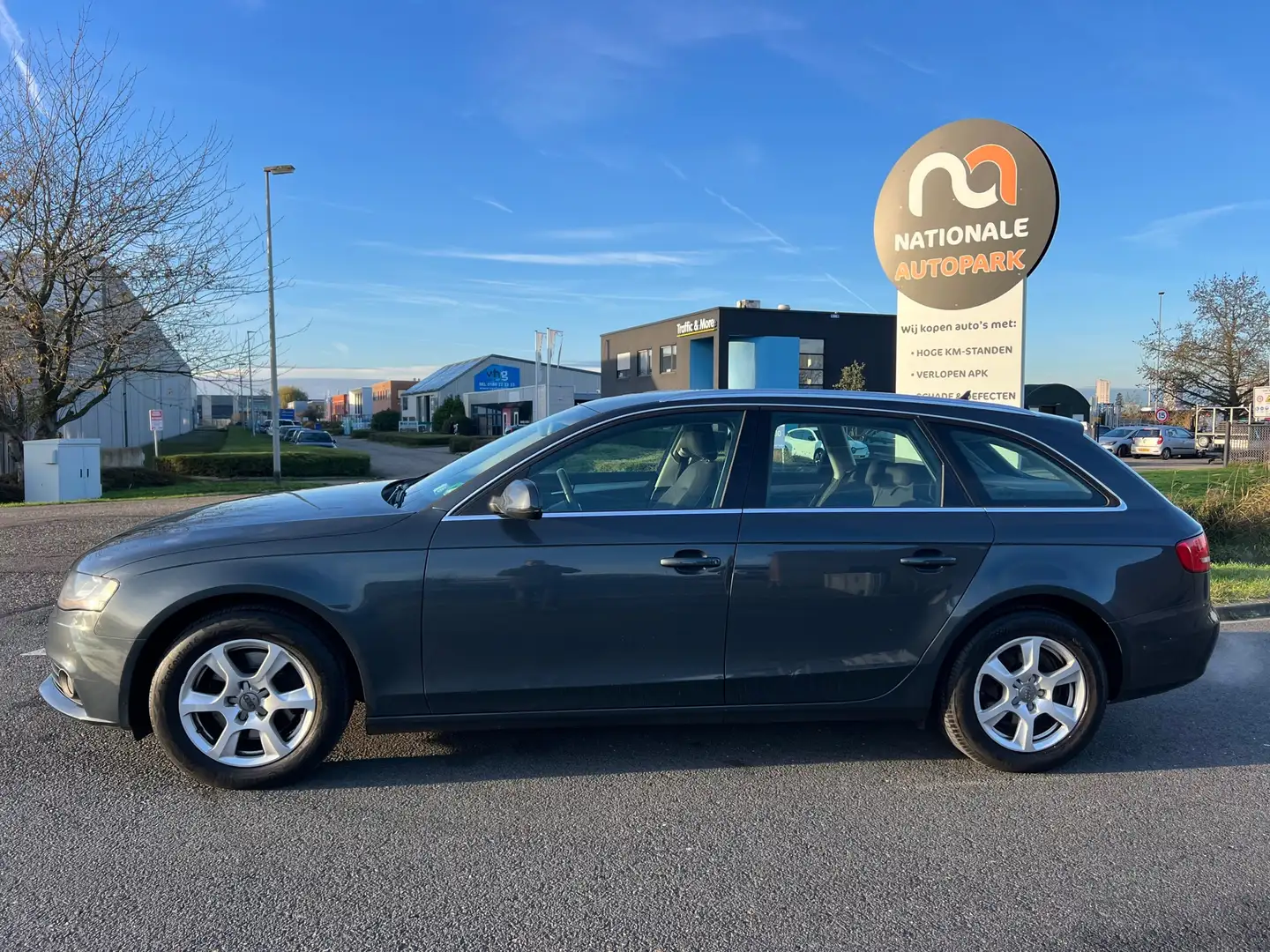 Audi A4 Avant 2011 * 1.8 TFSI Pro Line Business * Top Auto Grijs - 2