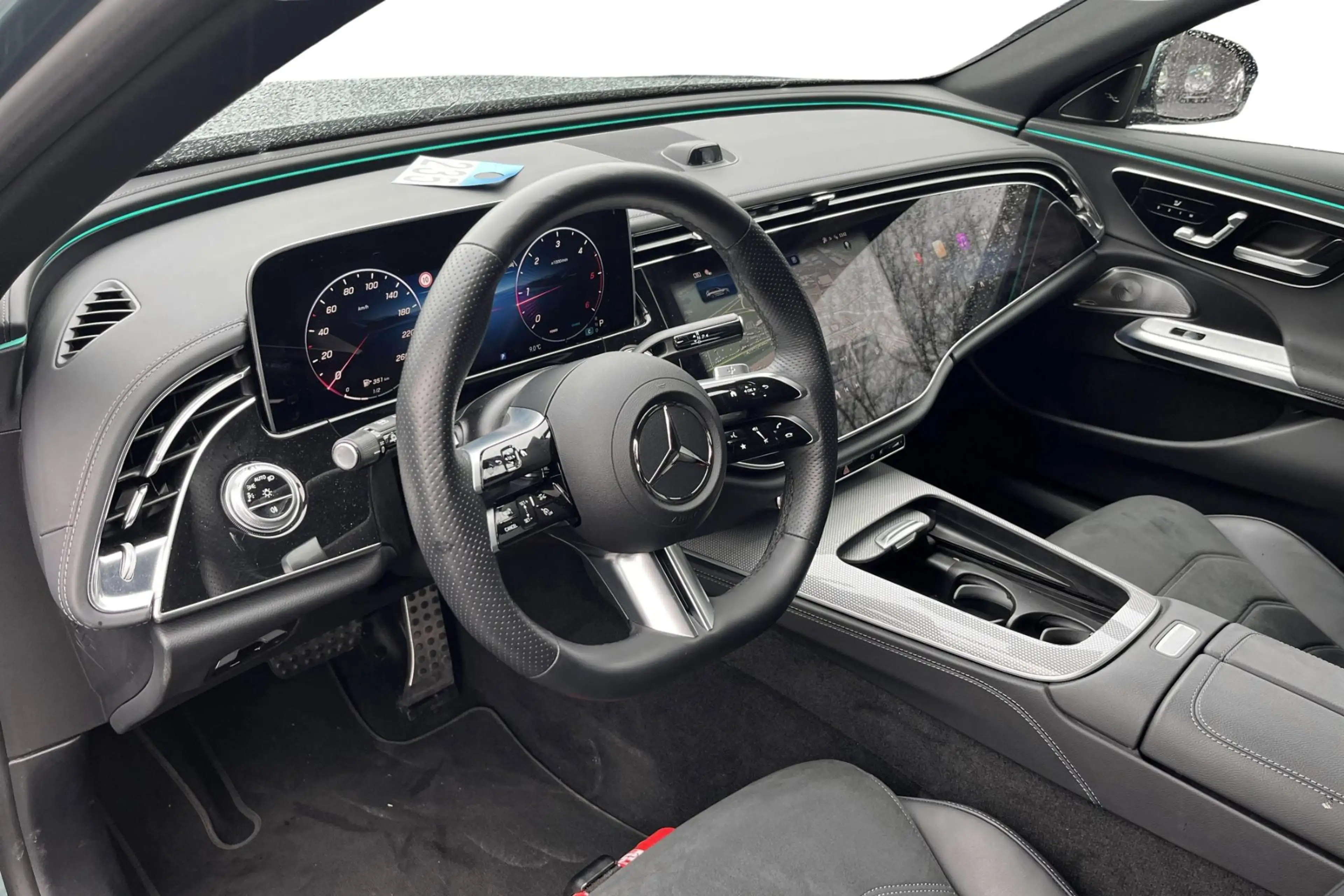 Mercedes-Benz E 220 Estate E d AMG Line Superscreen - Trekhaak - Open — photo 8
