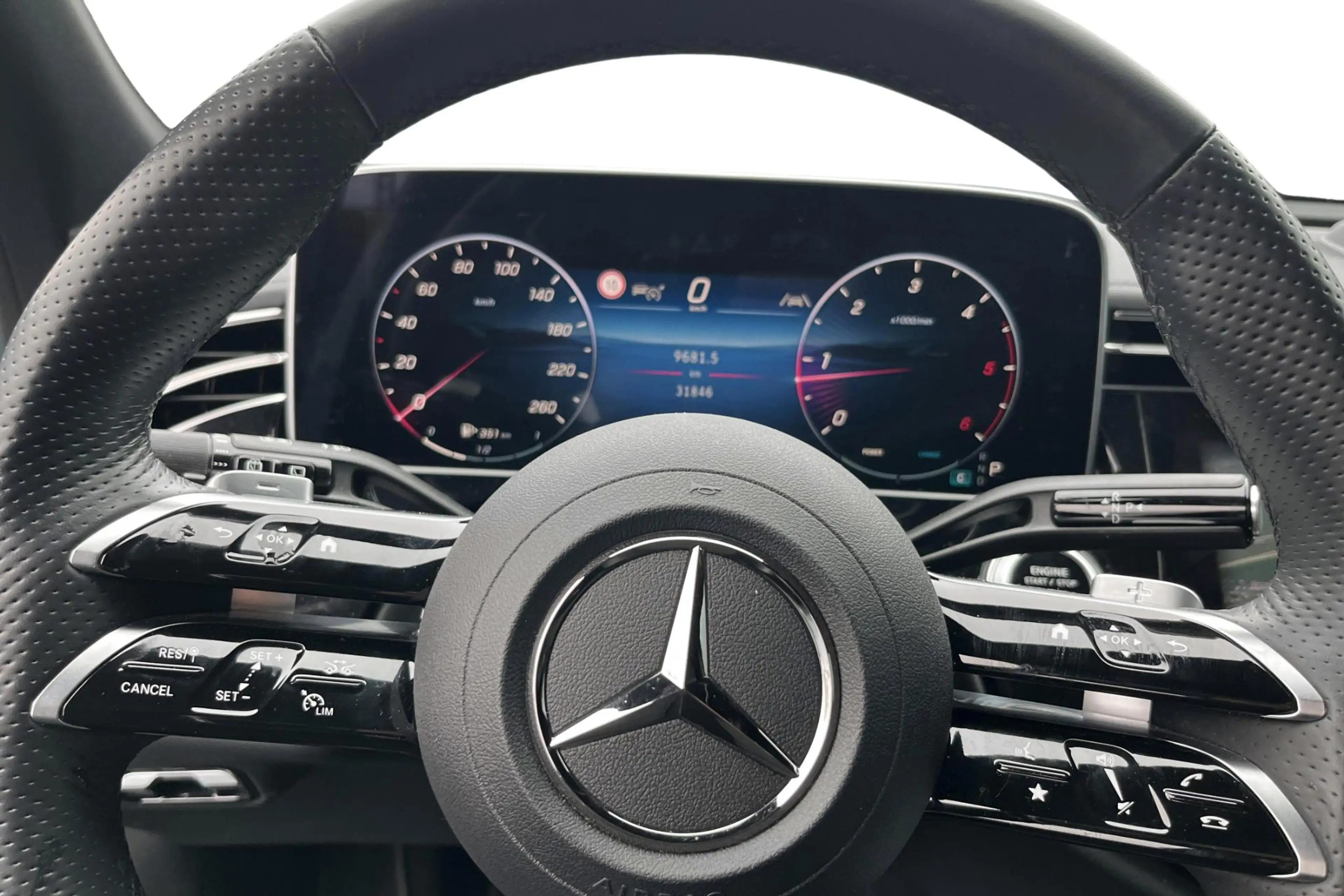 Mercedes-Benz E 220 Estate E d AMG Line Superscreen - Trekhaak - Open — photo 13