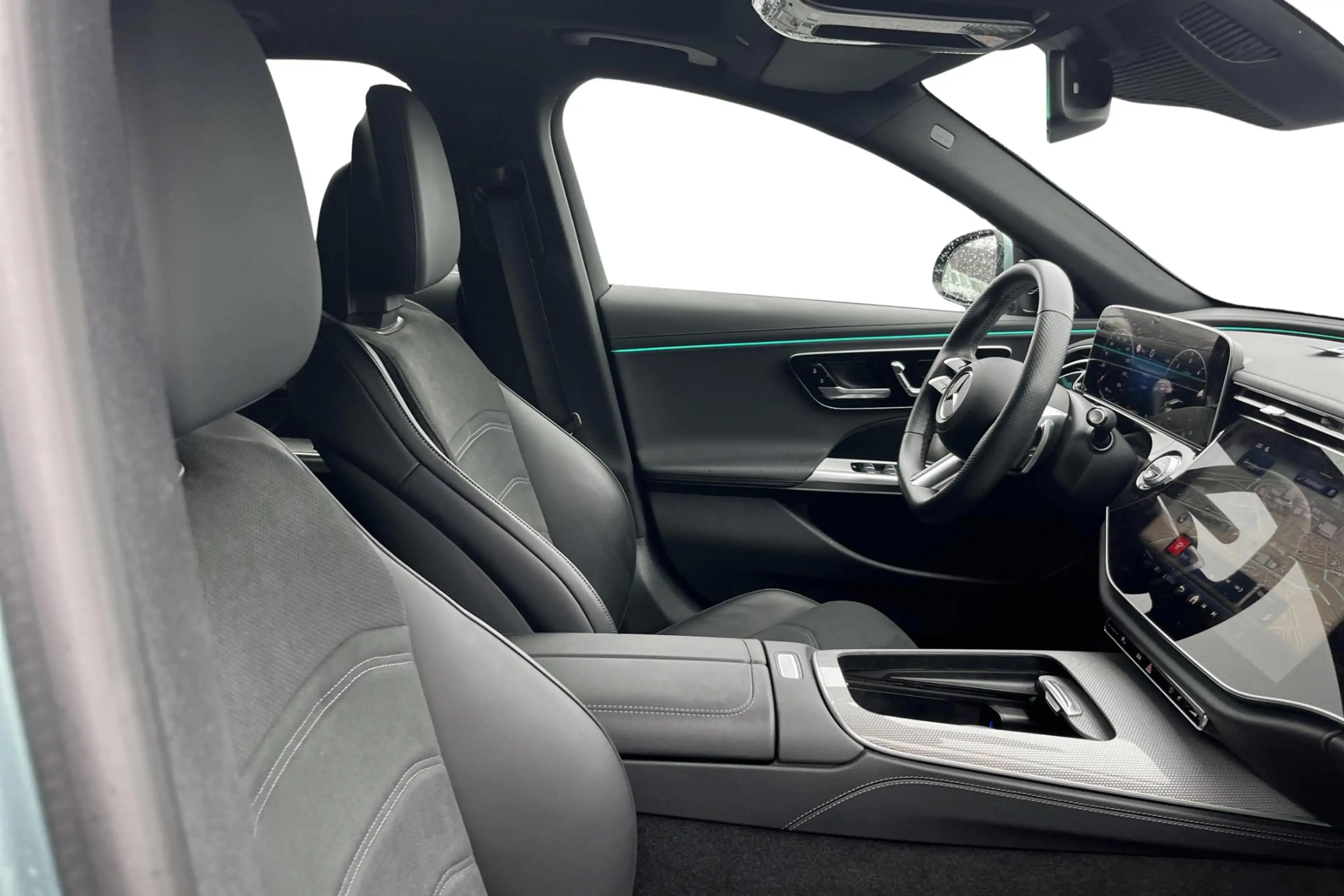 Mercedes-Benz E 220 Estate E d AMG Line Superscreen - Trekhaak - Open — photo 11
