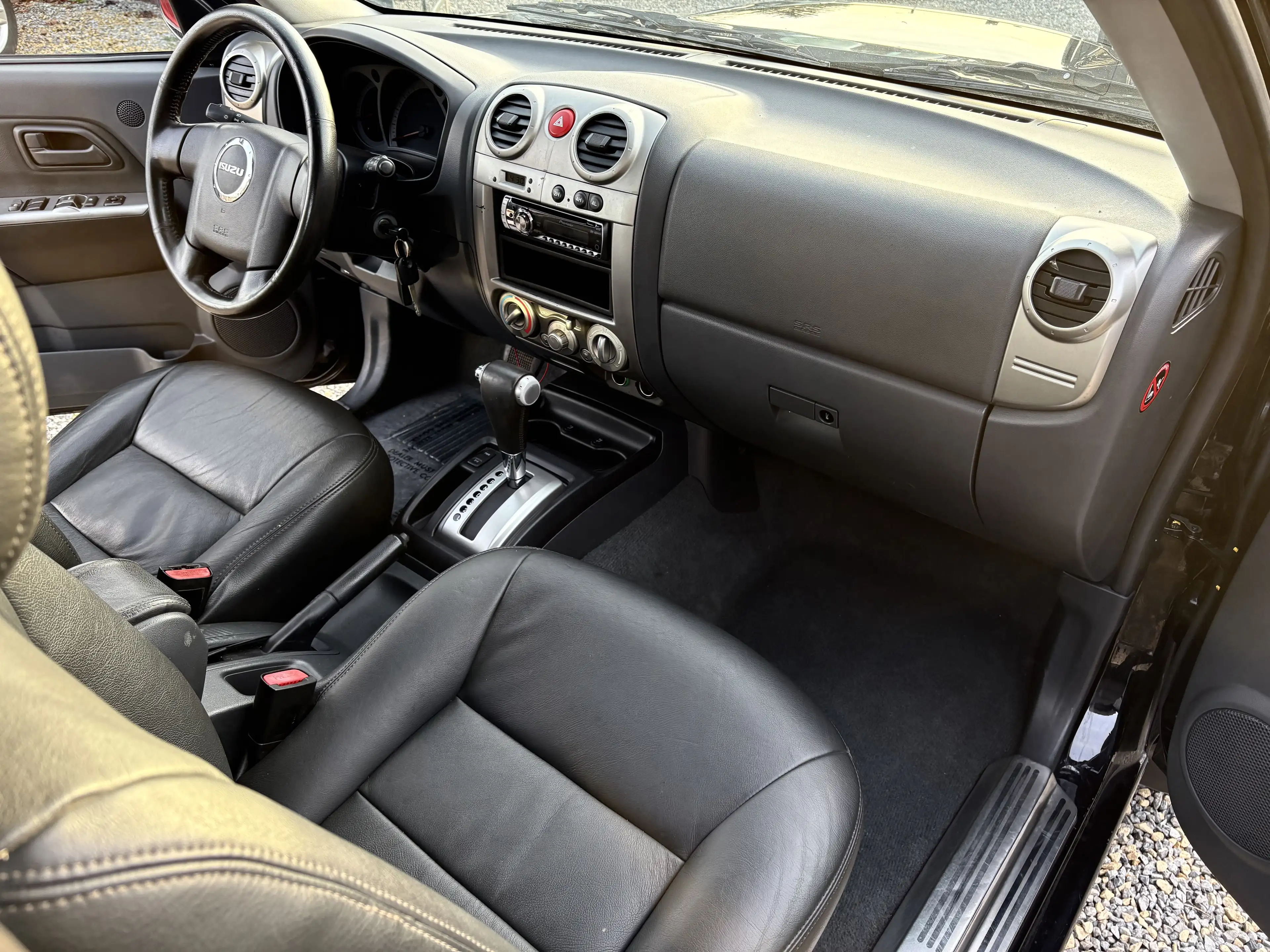 Isuzu D-Max 3.0 Turbo Di 4WD/ Space Cab./ Automatique — photo 8