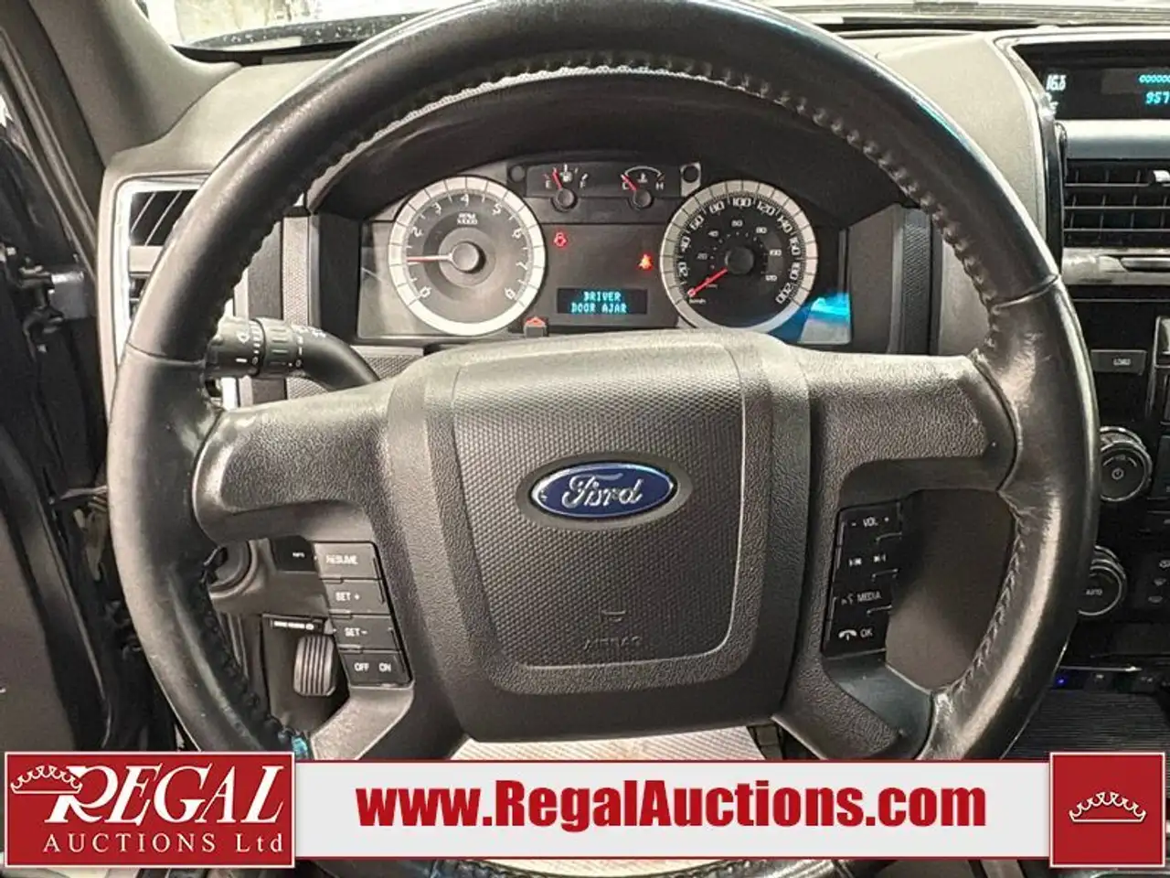 Ford Escape снимка Ford Escape