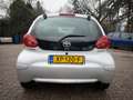 Toyota Aygo 1.0-12V *NW. APK*5DRS*ELEKTR. RAMEN*STUURBEKR.*TOE Grau - thumbnail 6