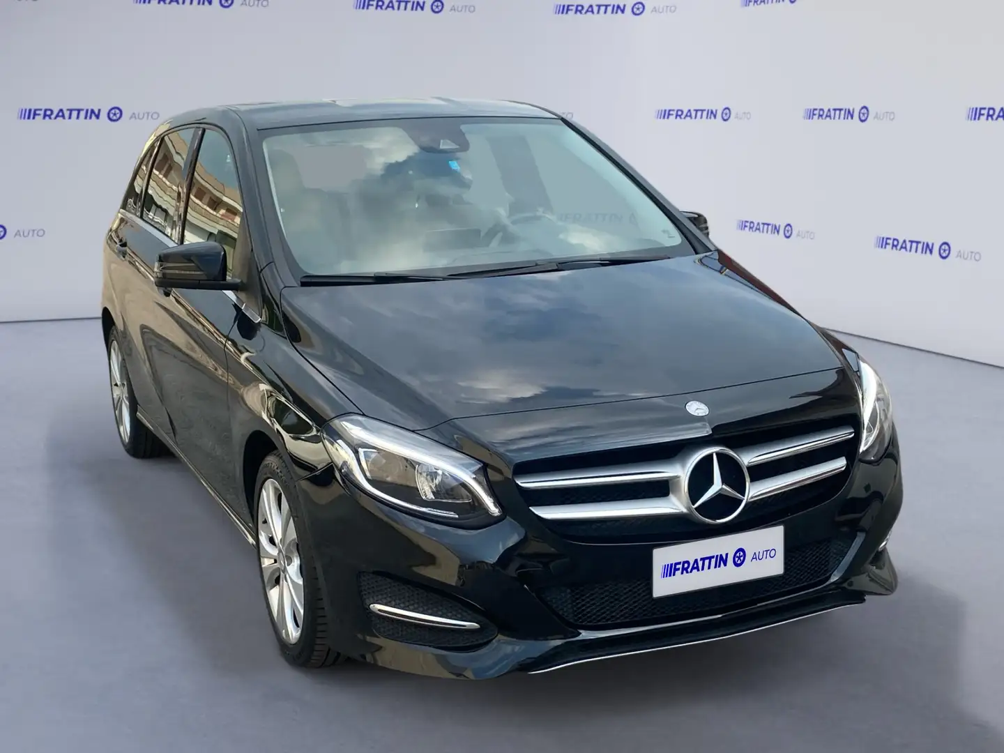 Mercedes-Benz B 180 B 180 d Automatic Business Nero - 2