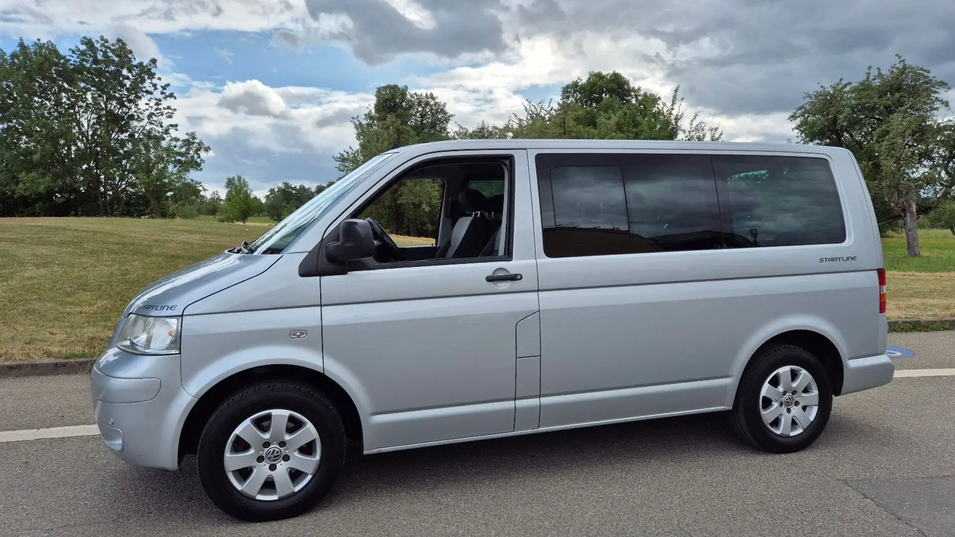 Volkswagen T5 Multivan 7 Sitze/Alu/Navi/TÜV 07-2027/TopZust Argent - 1