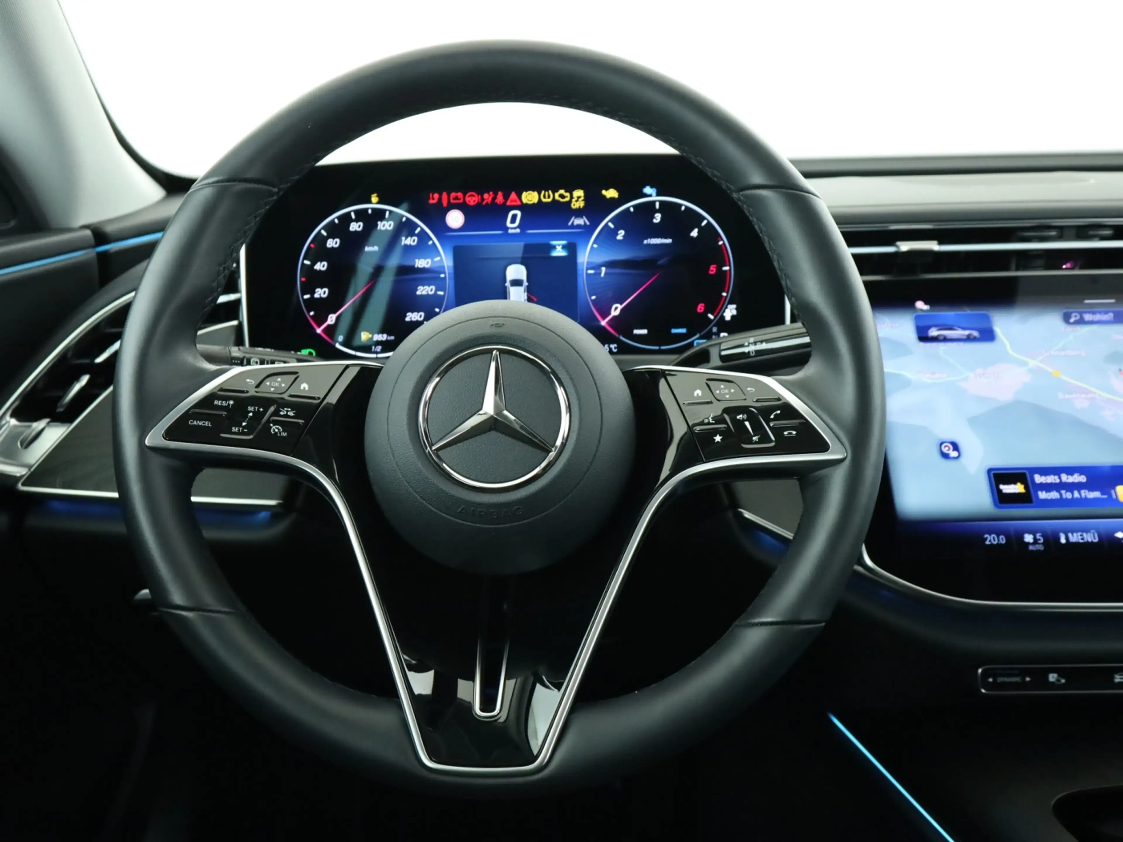 Mercedes-Benz E 220 d T *Avantgarde*AHK*LED*SpurH*PTS*Kamera** — photo 11