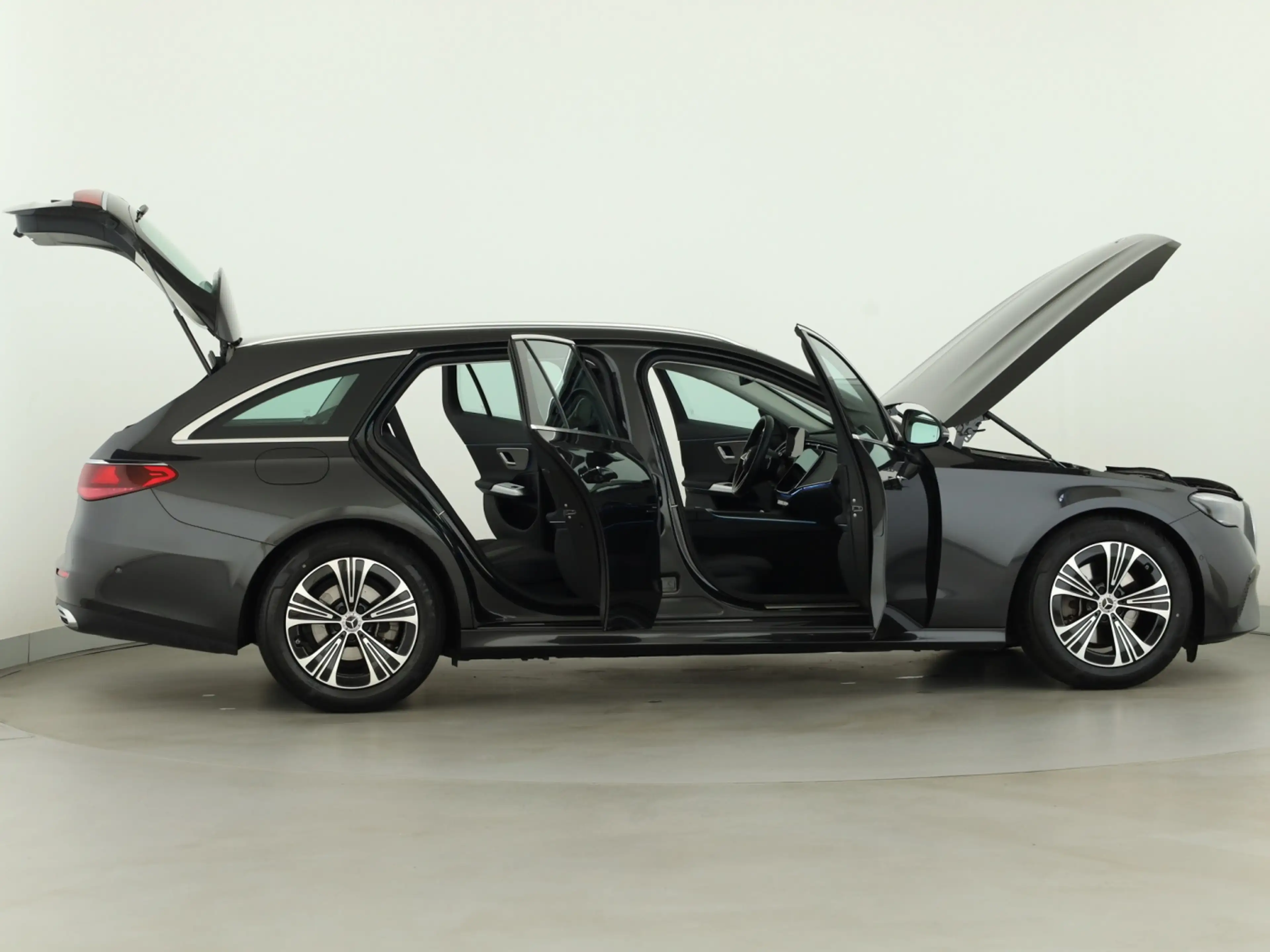 Mercedes-Benz E 220 d T *Avantgarde*AHK*LED*SpurH*PTS*Kamera** — photo 8