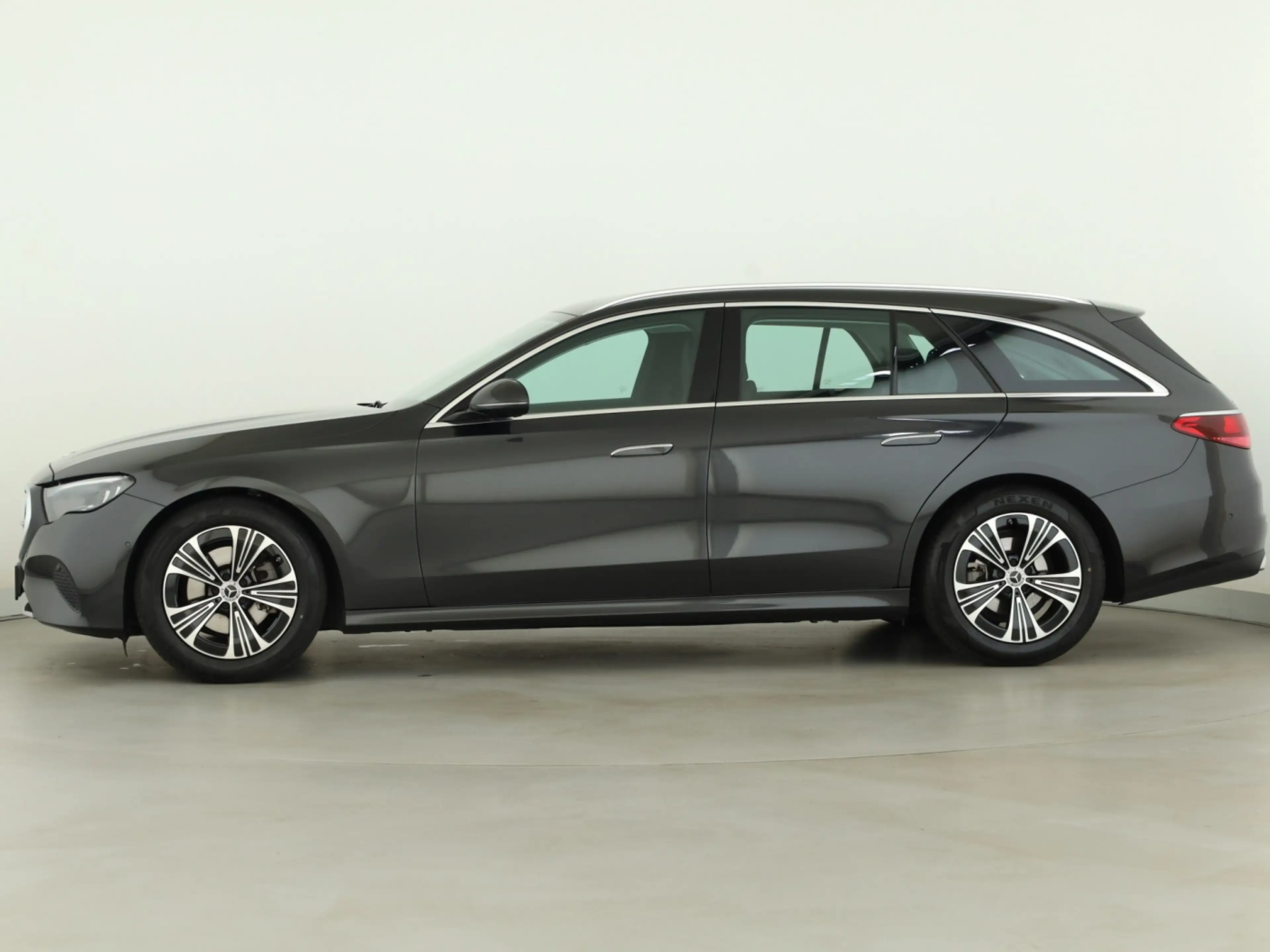 Mercedes-Benz E 220 d T *Avantgarde*AHK*LED*SpurH*PTS*Kamera** — photo 7