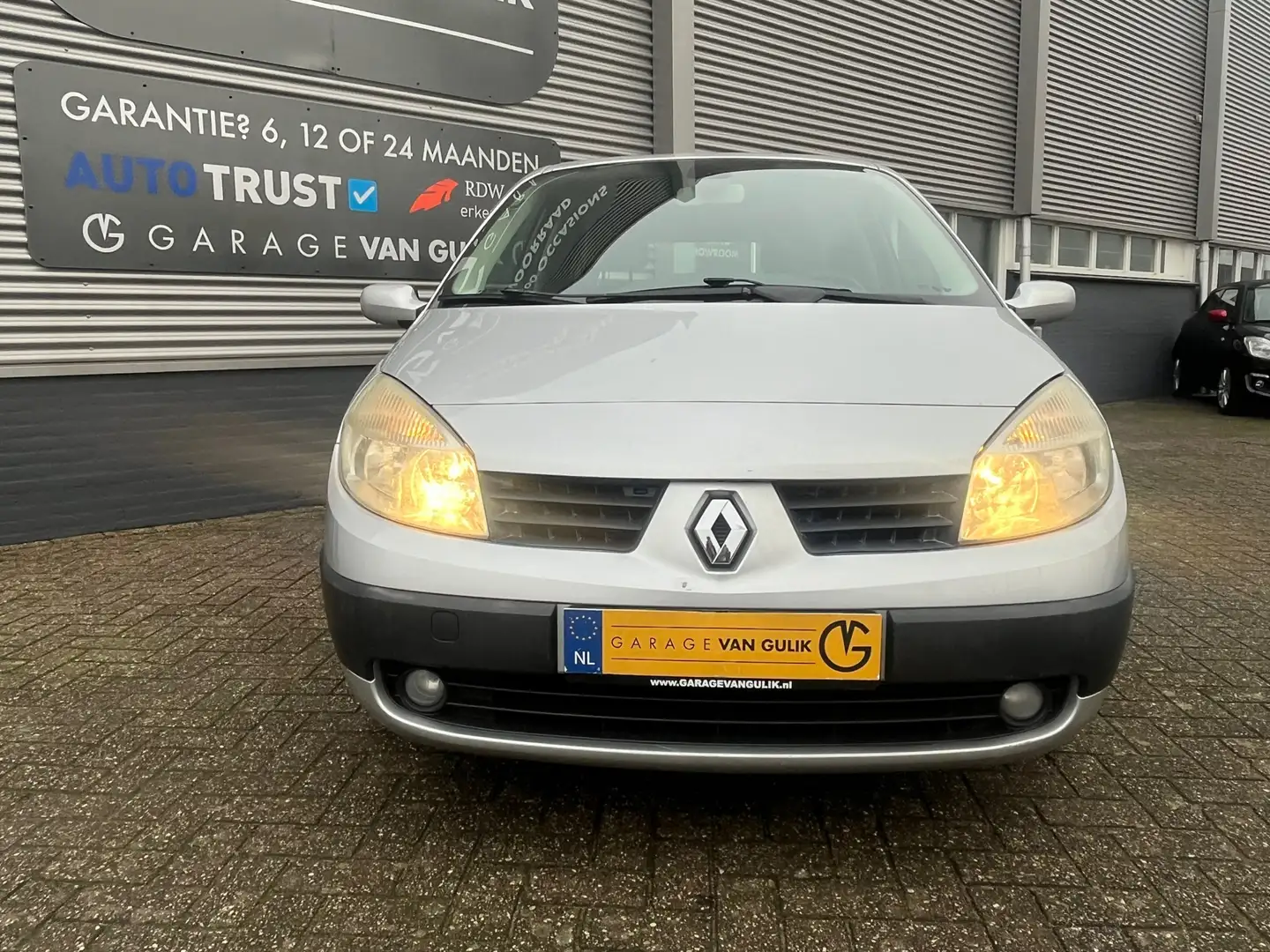 Renault Scenic 1.6 112PK Dynamique-Luxe Clima,KeylessEntry,Trekha Grijs - 2