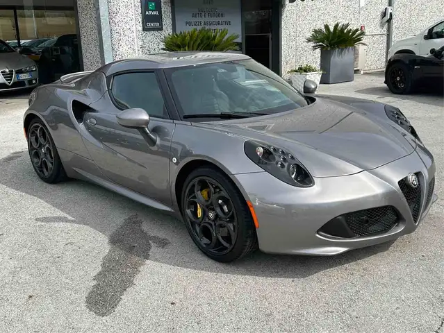 Alfa Romeo 4C Coupe 1750 tbi 240cv tct-1 PROP-10800 KM-