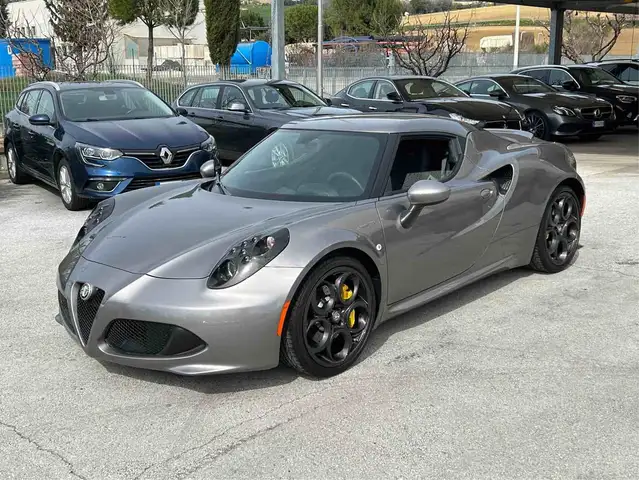 Alfa Romeo 4C Coupe 1750 tbi 240cv tct-1 PROP-10800 KM-