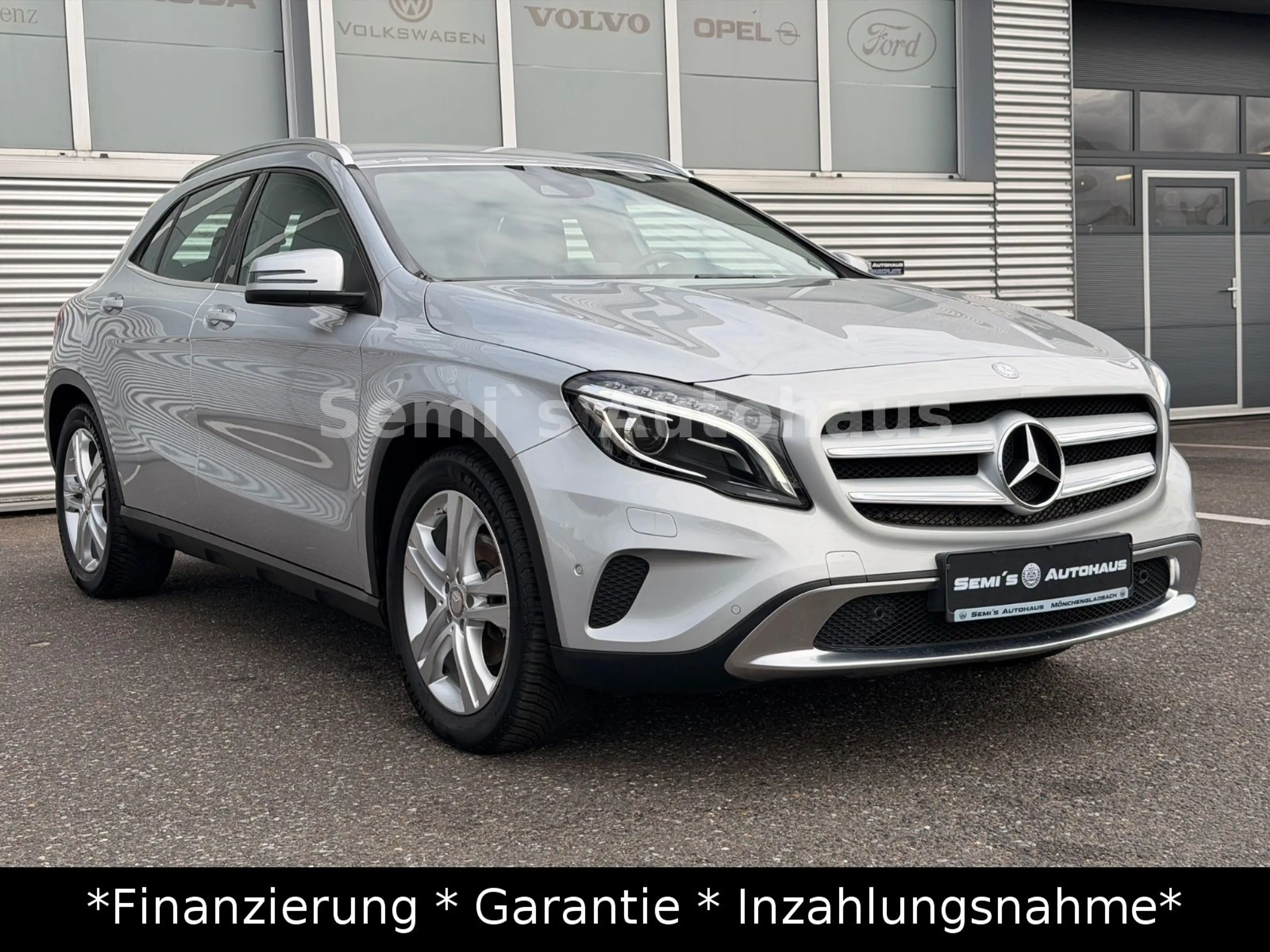 Mercedes-Benz GLA 180 Sport Utility*1.Hand*Navi*Top Zustand* — photo 3