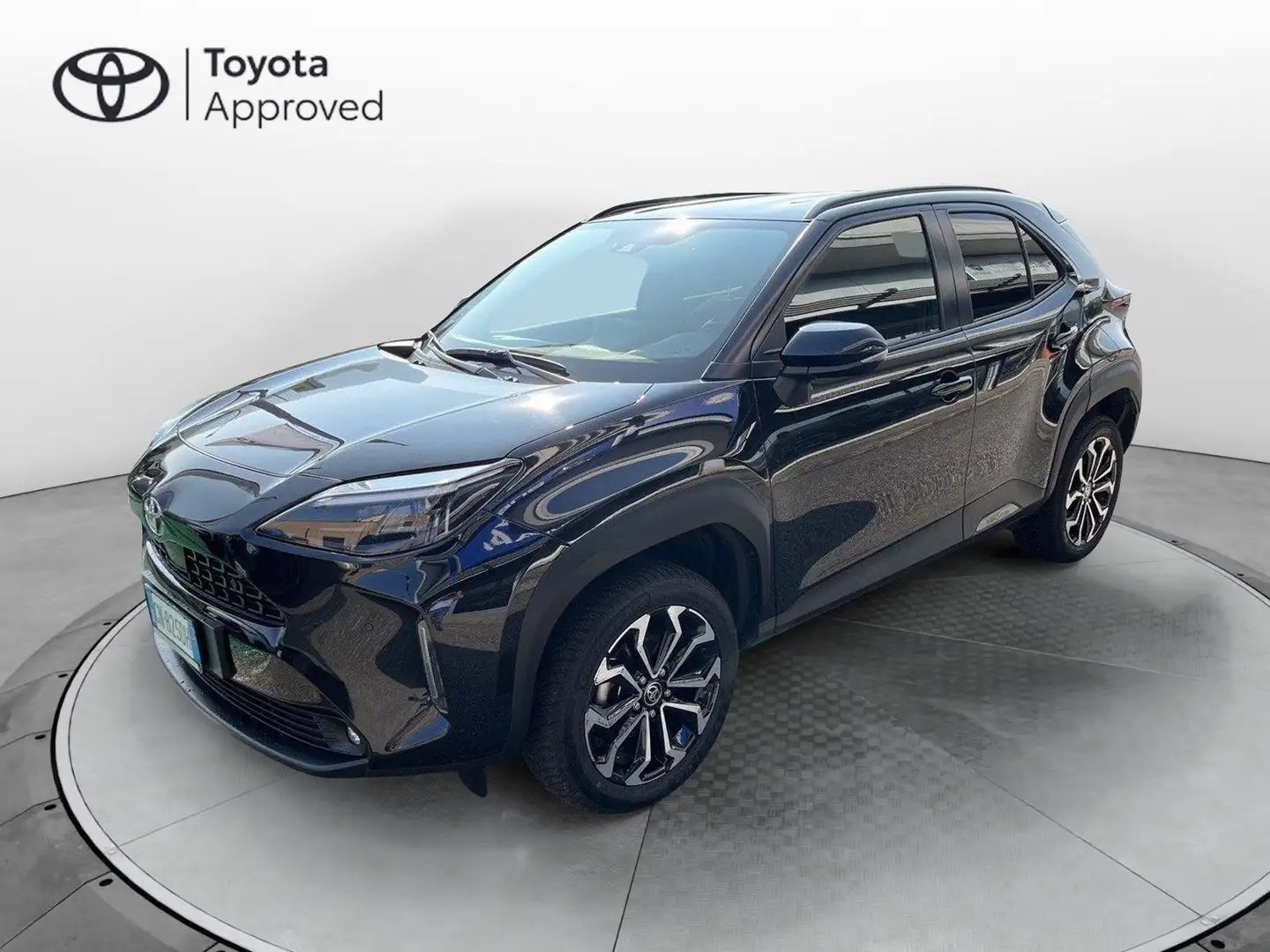 Toyota Yaris Cross 1.5 Hybrid 5p. E-CVT Trend Noir - 1