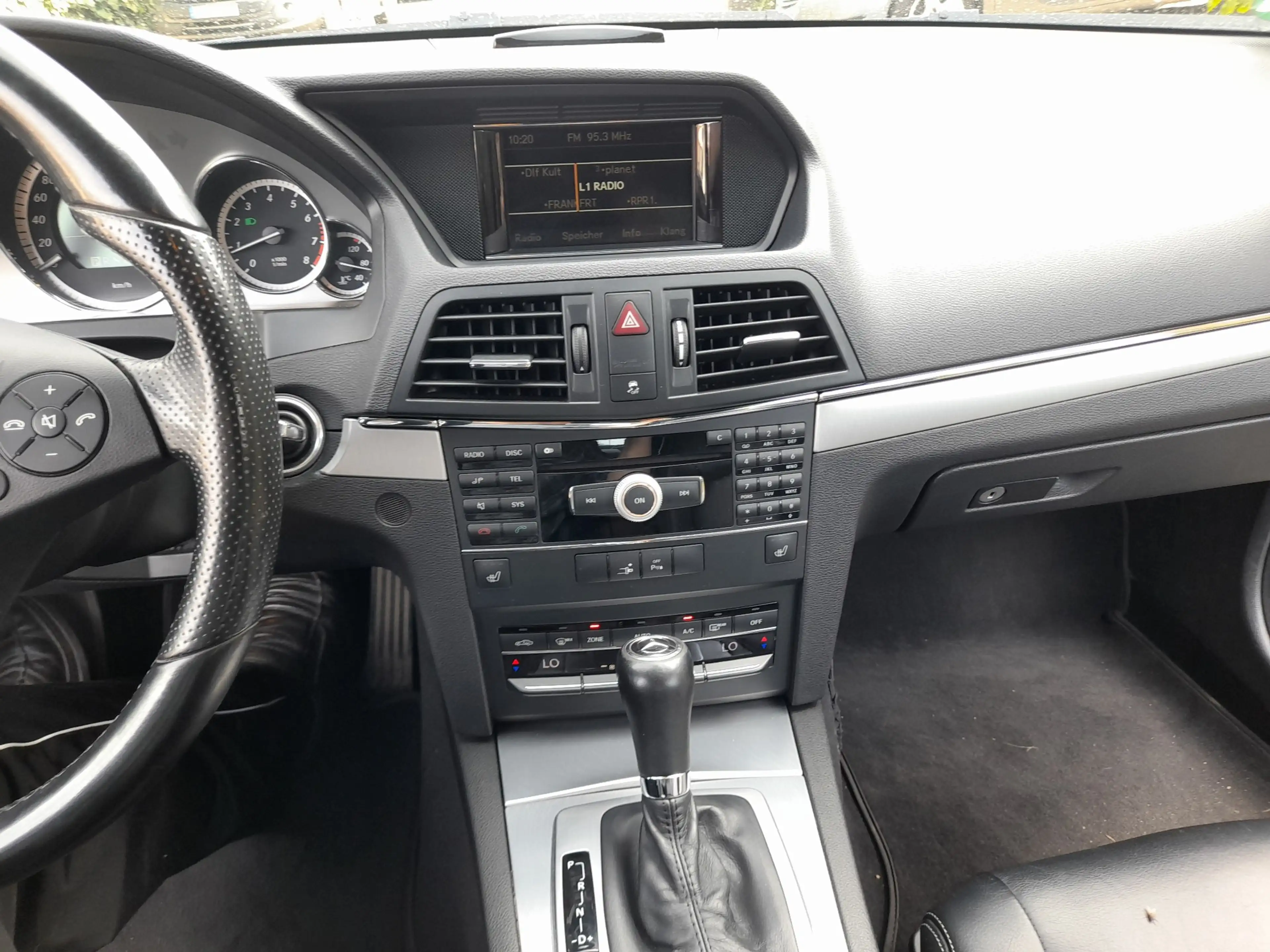 Mercedes-Benz E 250 E 250 CGI Coupe Avantgarde , GARANTIE ! Supergepfl — photo 8