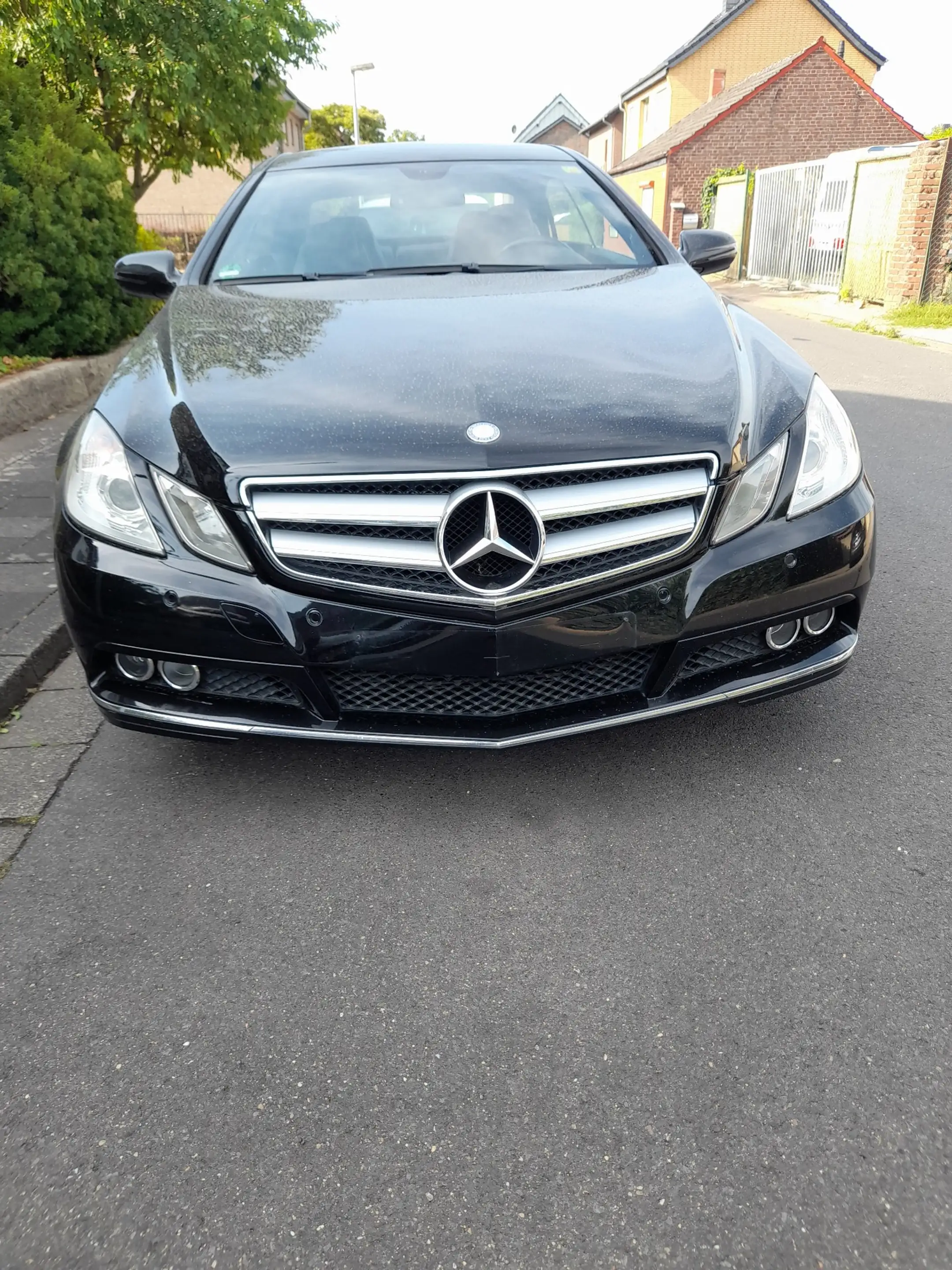 Mercedes-Benz E 250 E 250 CGI Coupe Avantgarde , GARANTIE ! Supergepfl — photo 4