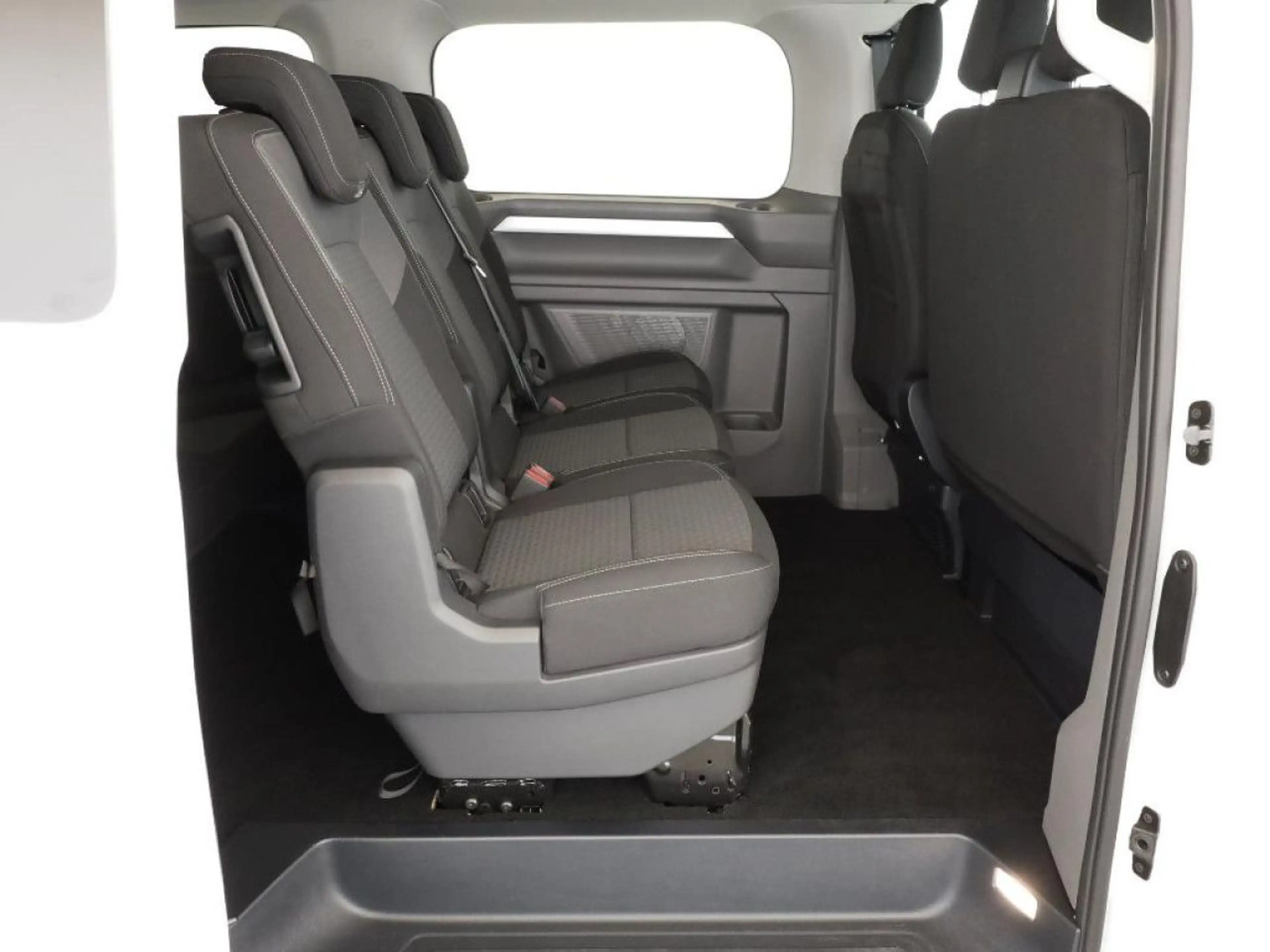 Volkswagen T7 Caravelle Life 2.0 TDI Autom. 9-Sitzer AHK LED — photo 7
