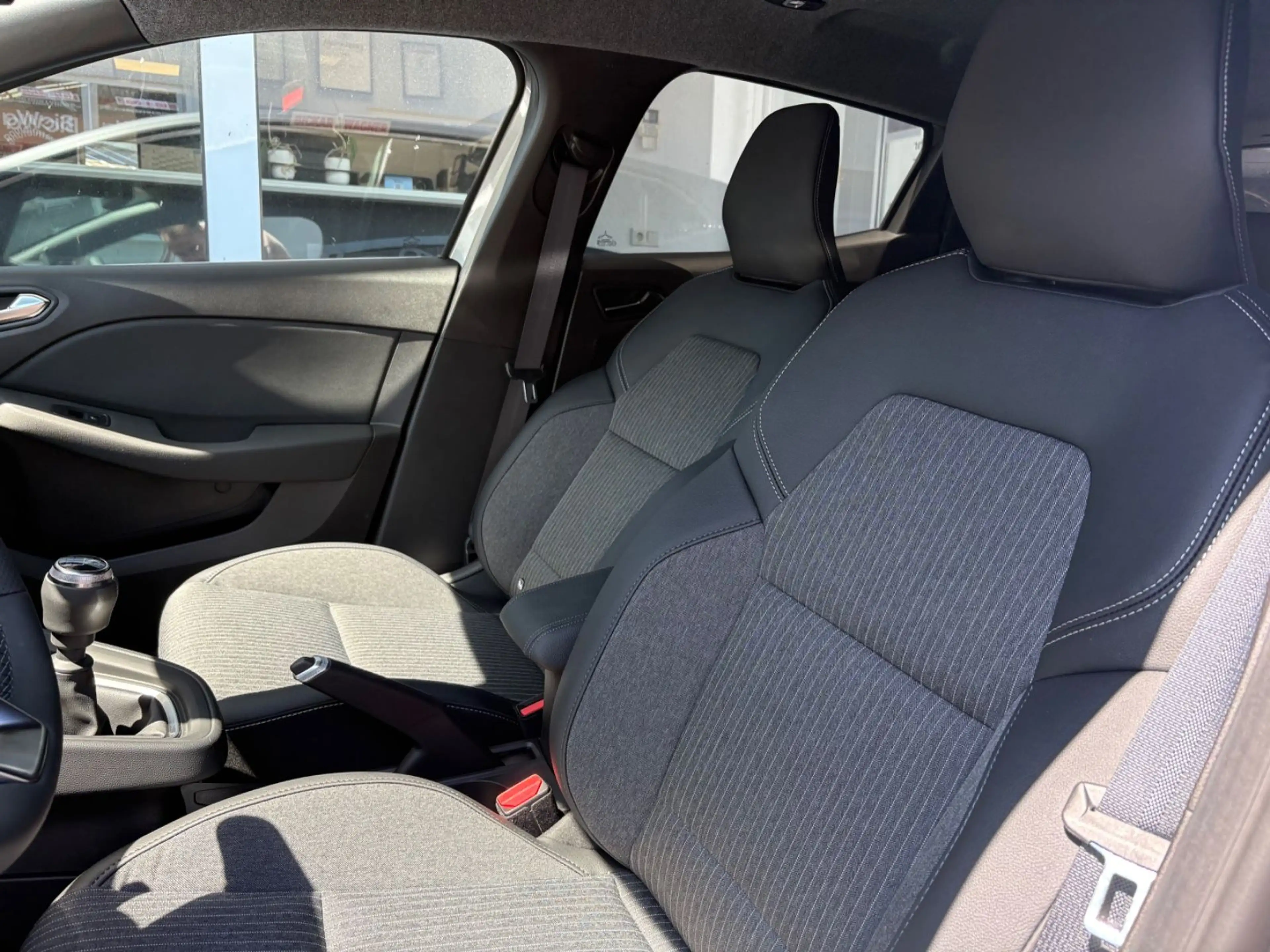 Mitsubishi Colt 1.0 Turbo-Benziner Edition Carplay/Shz — photo 6