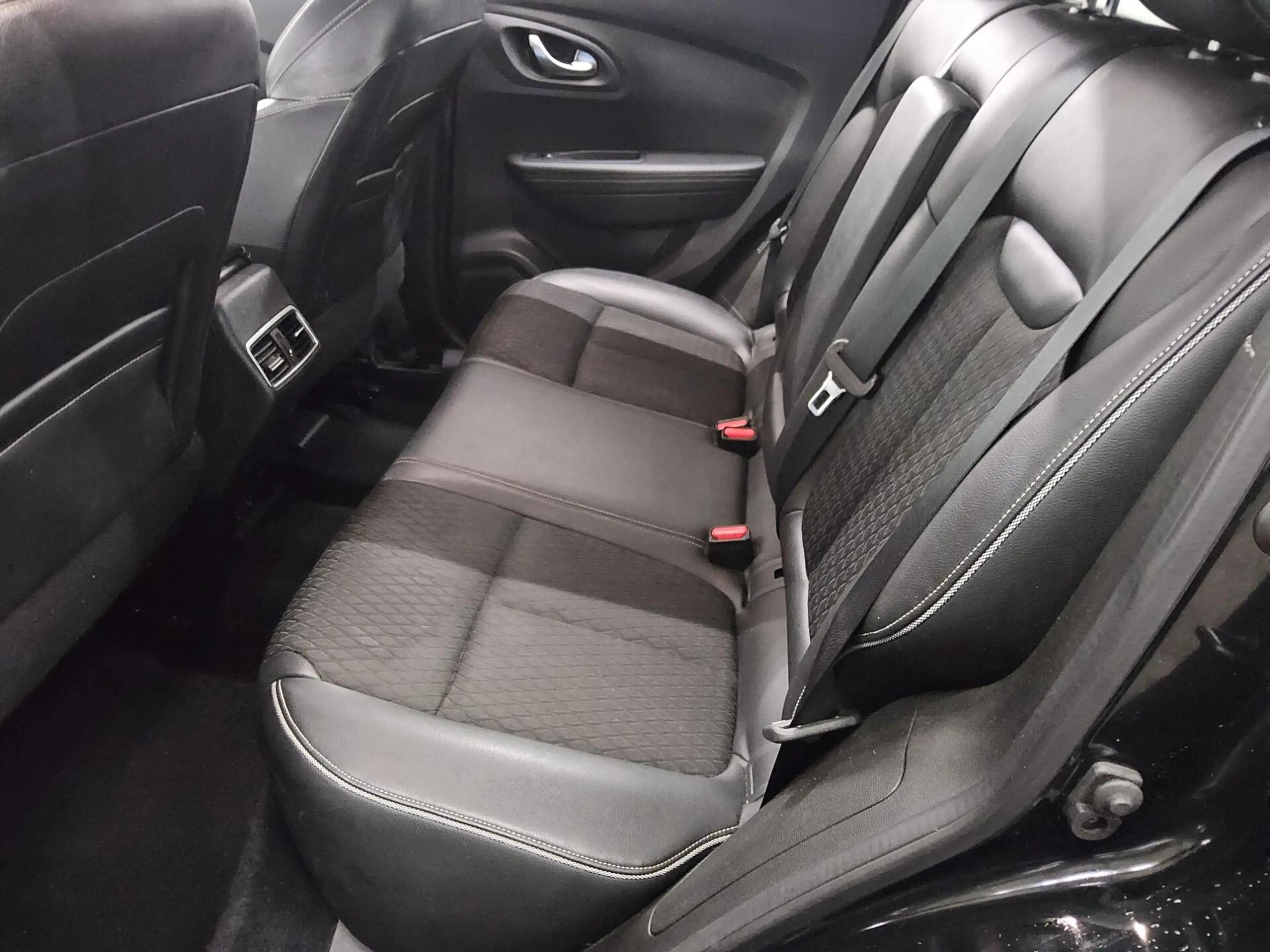 Renault Kadjar KADJAR T-LEDER NAVI SPORTSITZE KLIMAAUT RADIO TEMPO MFL SHZ VC PDC SOUND LED RfK — photo 13