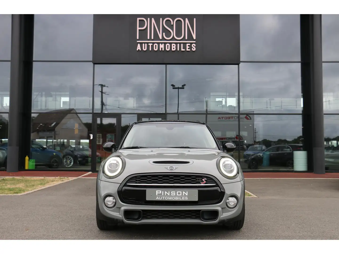 MINI Cooper S Mini 2.0i - 192 - BVR  5P F55 LCI BERLINE Cooper S Heddon Street PHASE 2 Grau - 2