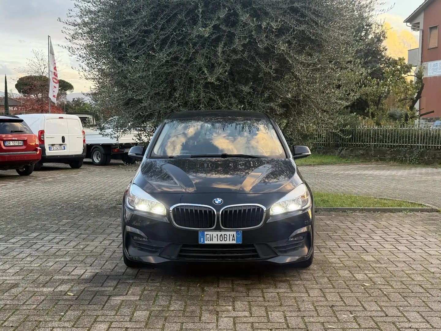 BMW 216 D Active Tourer Business Nero - 2