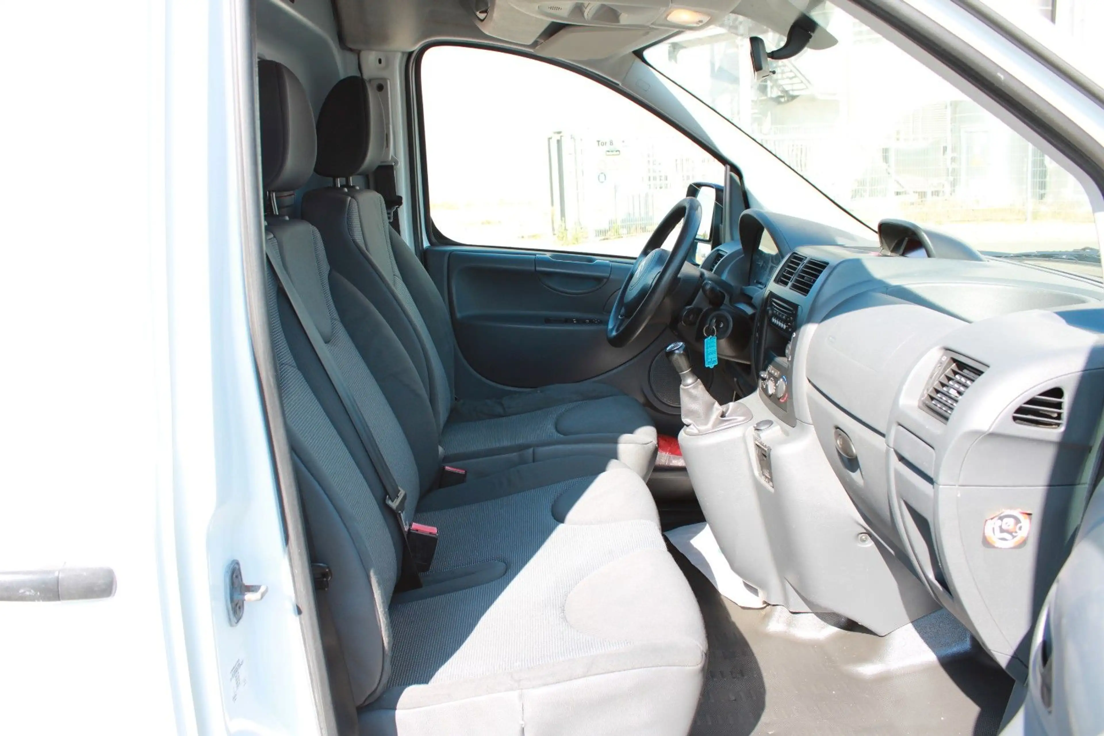 Citroen Jumpy HDi 90 FAP 27 Proline L1H1 Kasten AHK PDC — photo 15
