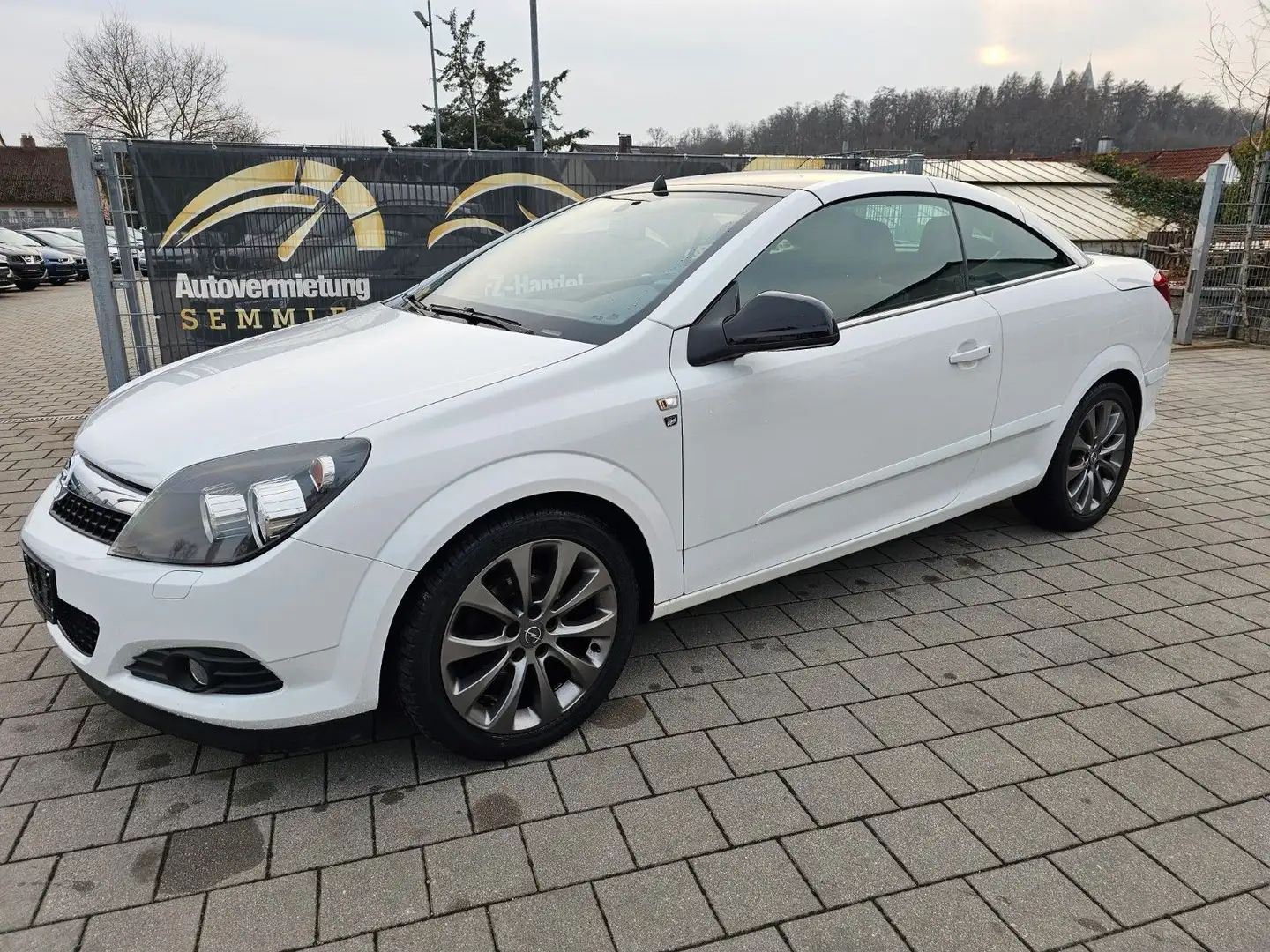 Opel Astra H Twin Top Edition "111 Jahre" / TÜV 07/25 Biały - 1