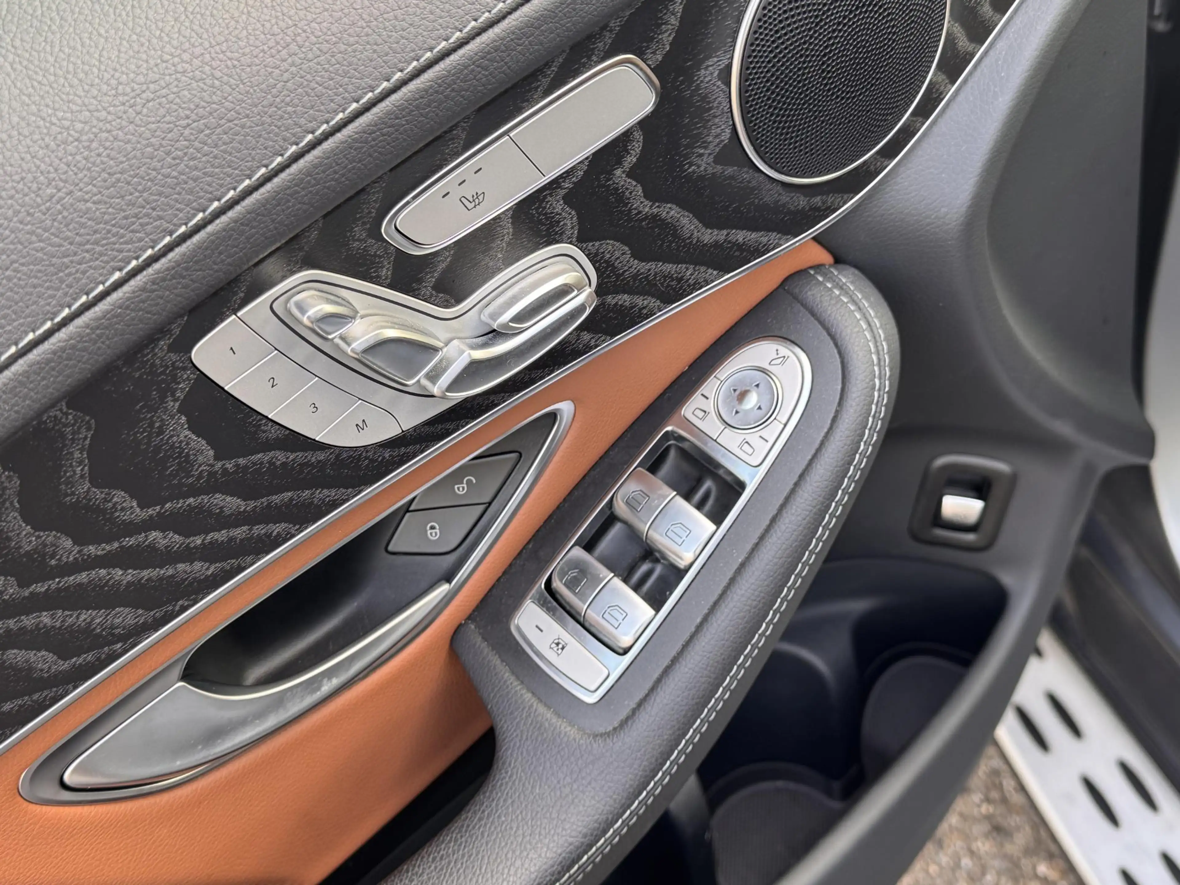 Mercedes-Benz GLC 300 Coupé GLC de 4MATIC — photo 15