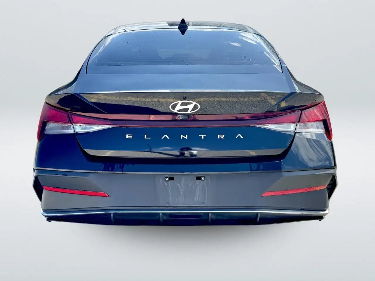 Hyundai ELANTRA снимка Hyundai ELANTRA
