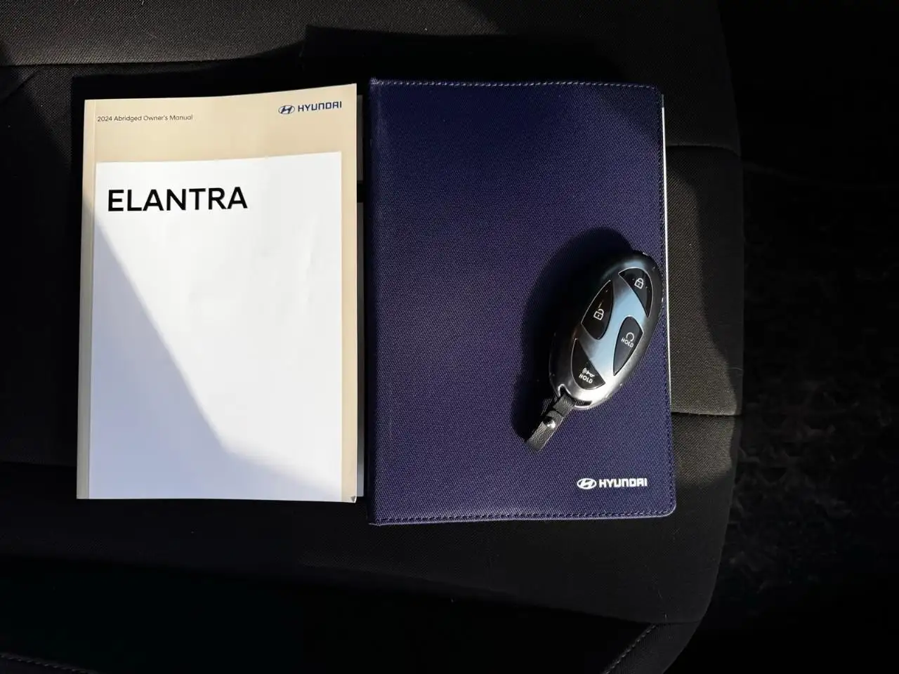Hyundai ELANTRA снимка Hyundai ELANTRA