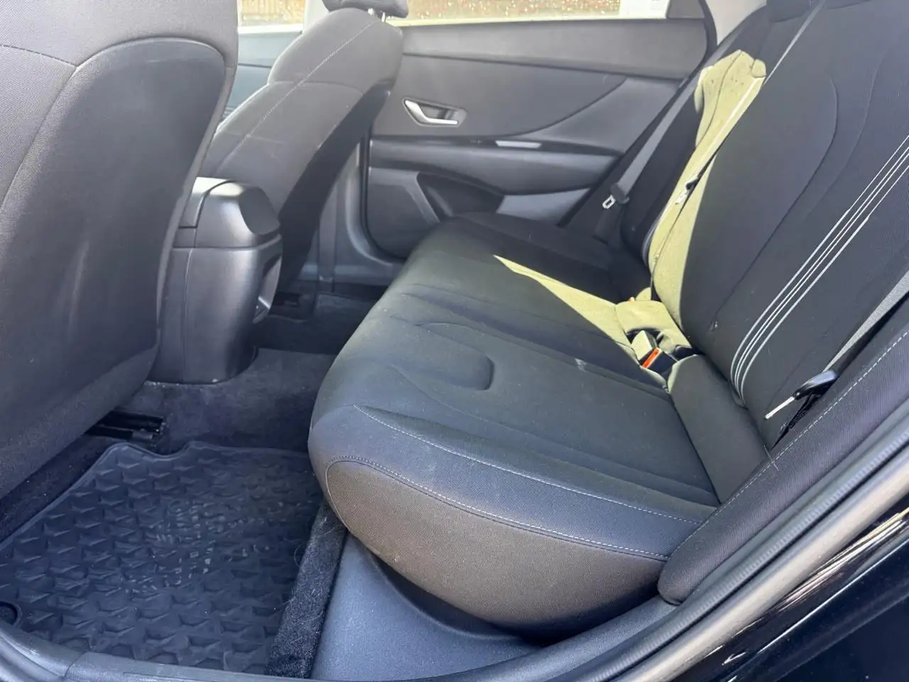 Hyundai ELANTRA снимка Hyundai ELANTRA