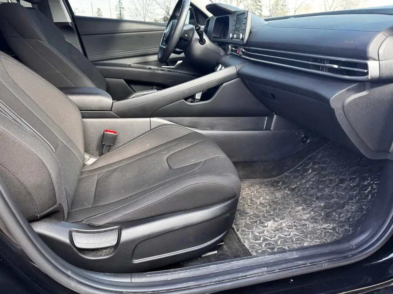 Hyundai ELANTRA снимка Hyundai ELANTRA