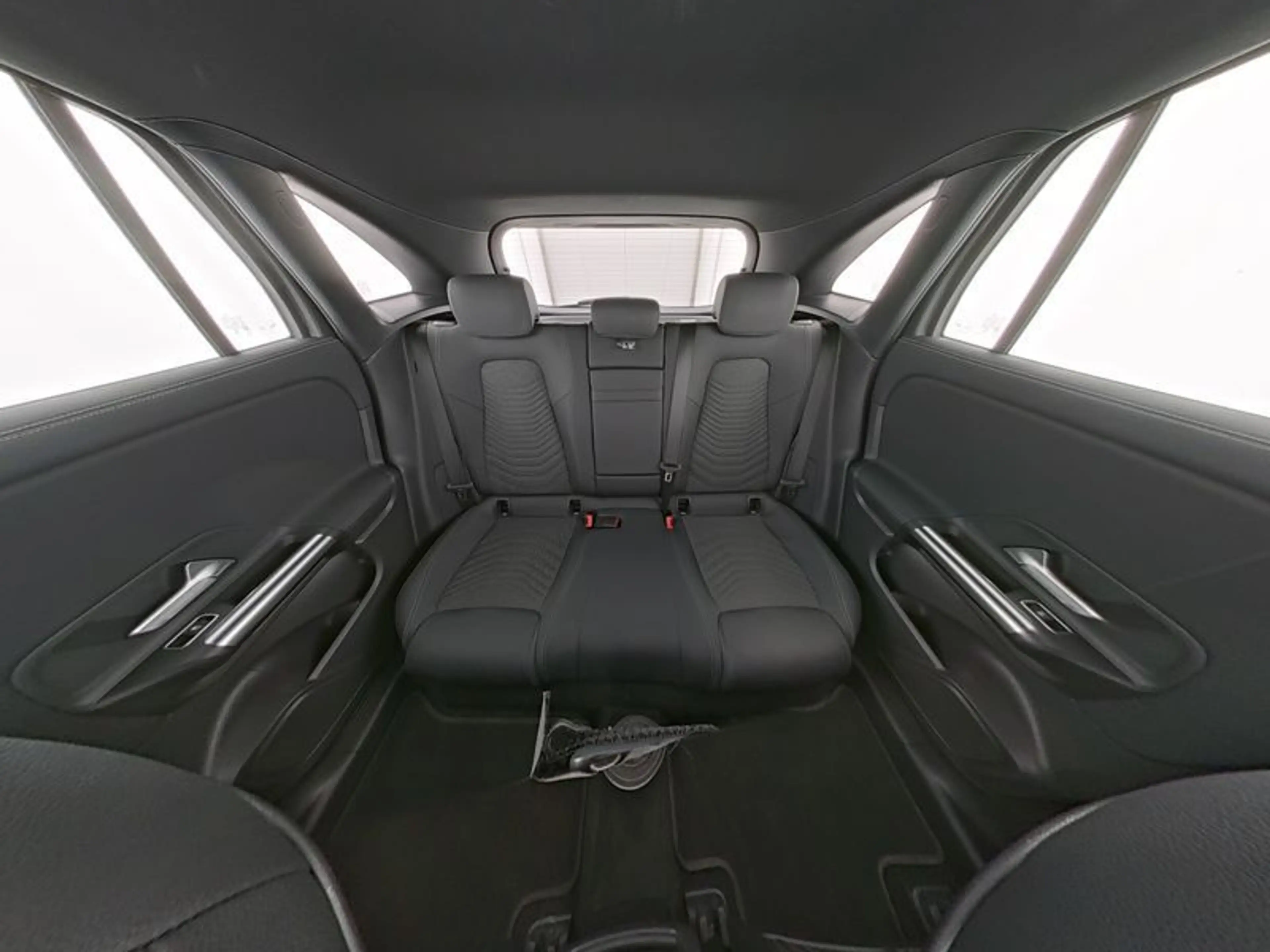 Mercedes-Benz EQA 250+ PROGRESSIVE Advanced, Fahrassistenz, Winter, — photo 10