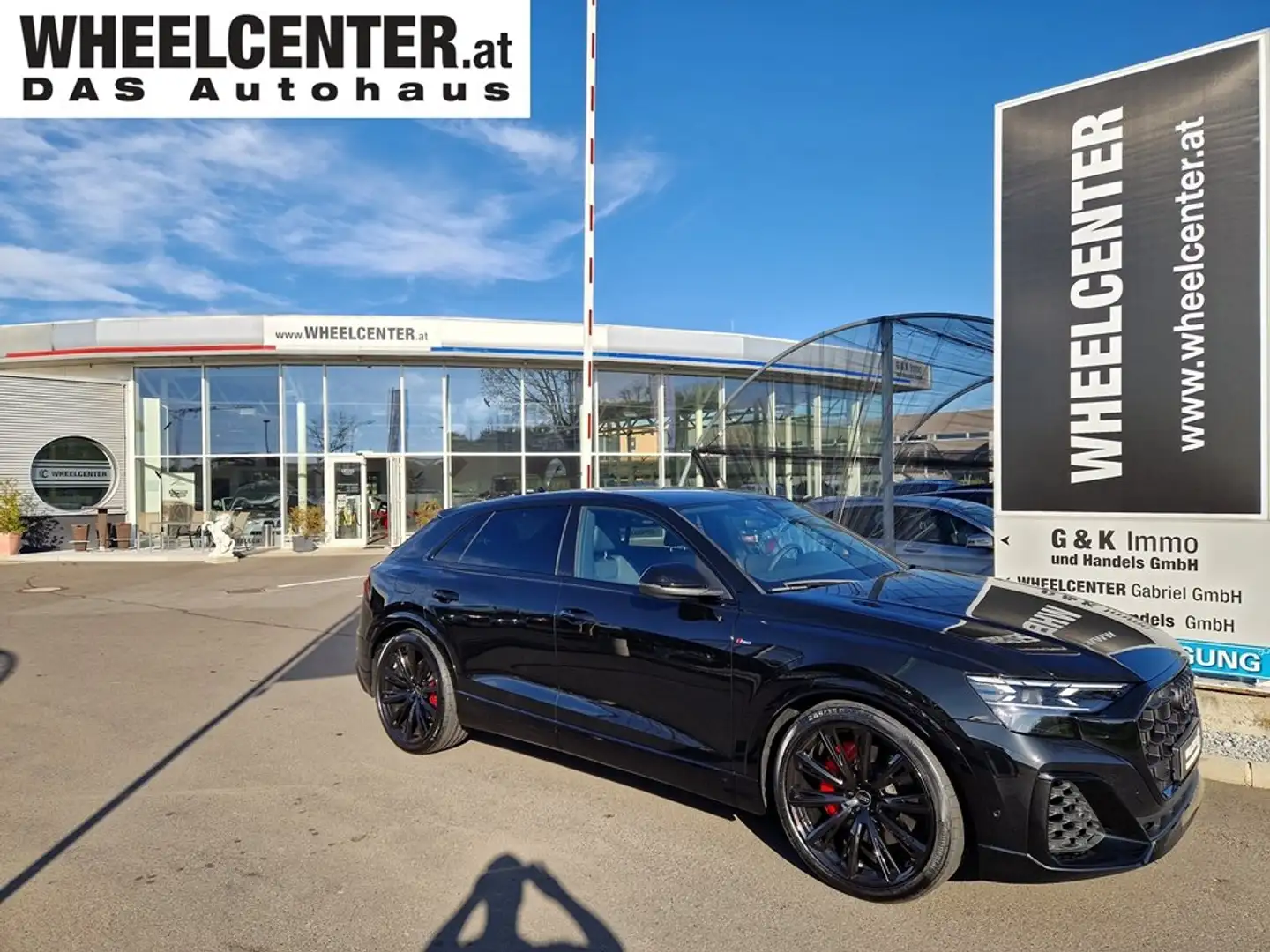 Audi Q8 55 TFSI e quattro * S-LINE * 23" RÄDER " AHK Schwarz - 1