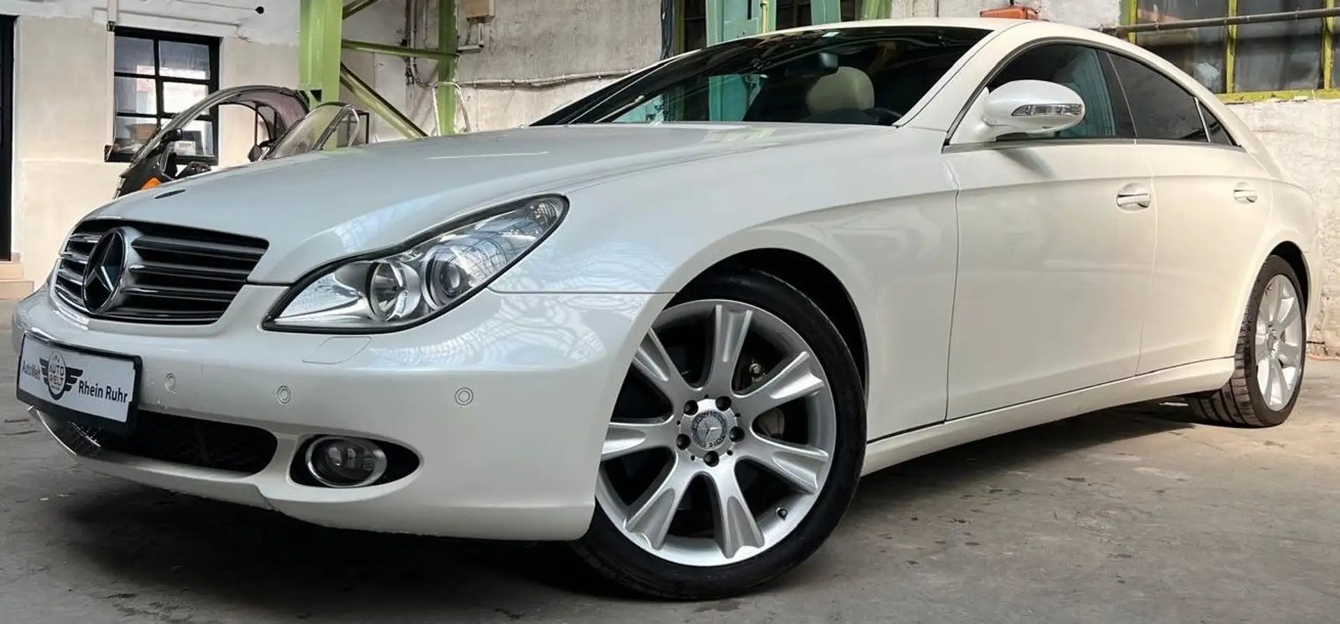 Mercedes-Benz CLS 350 Leder Weiß Designo Weiß 64TKM Weiß - 1