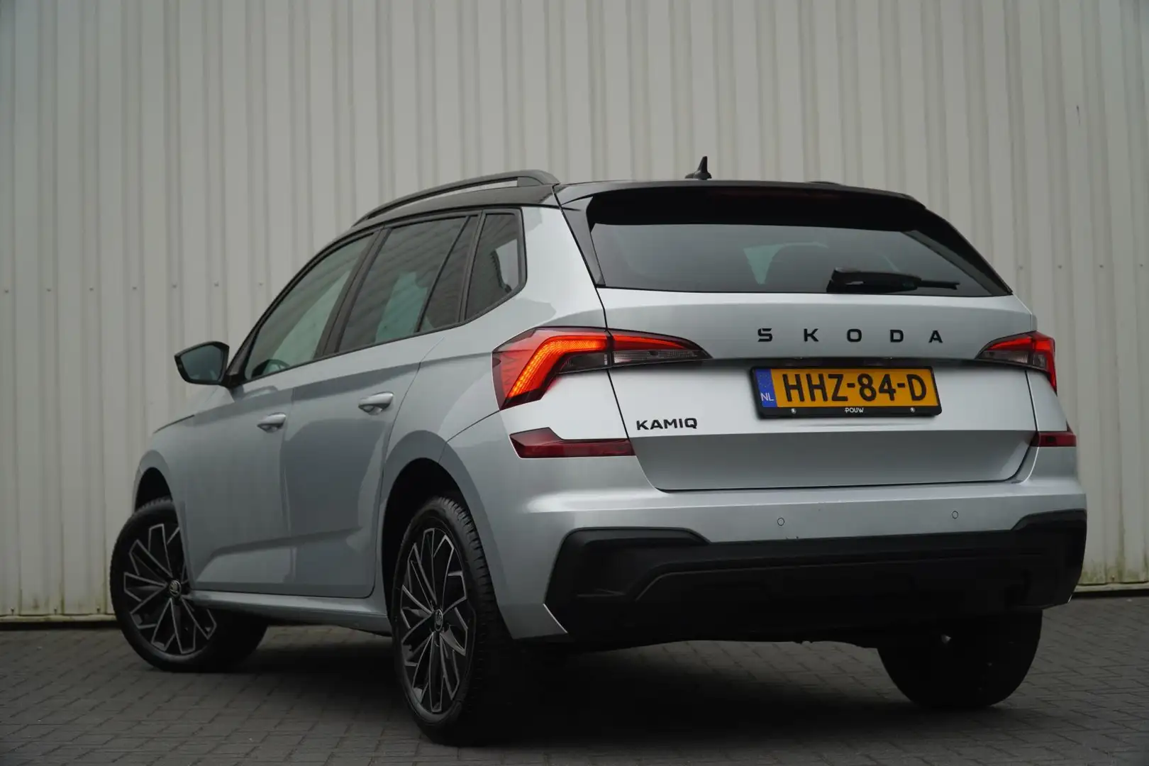 Skoda Kamiq 1.5 TSI 150pk DSG ACT Business Edition | Achteruit Grau - 2