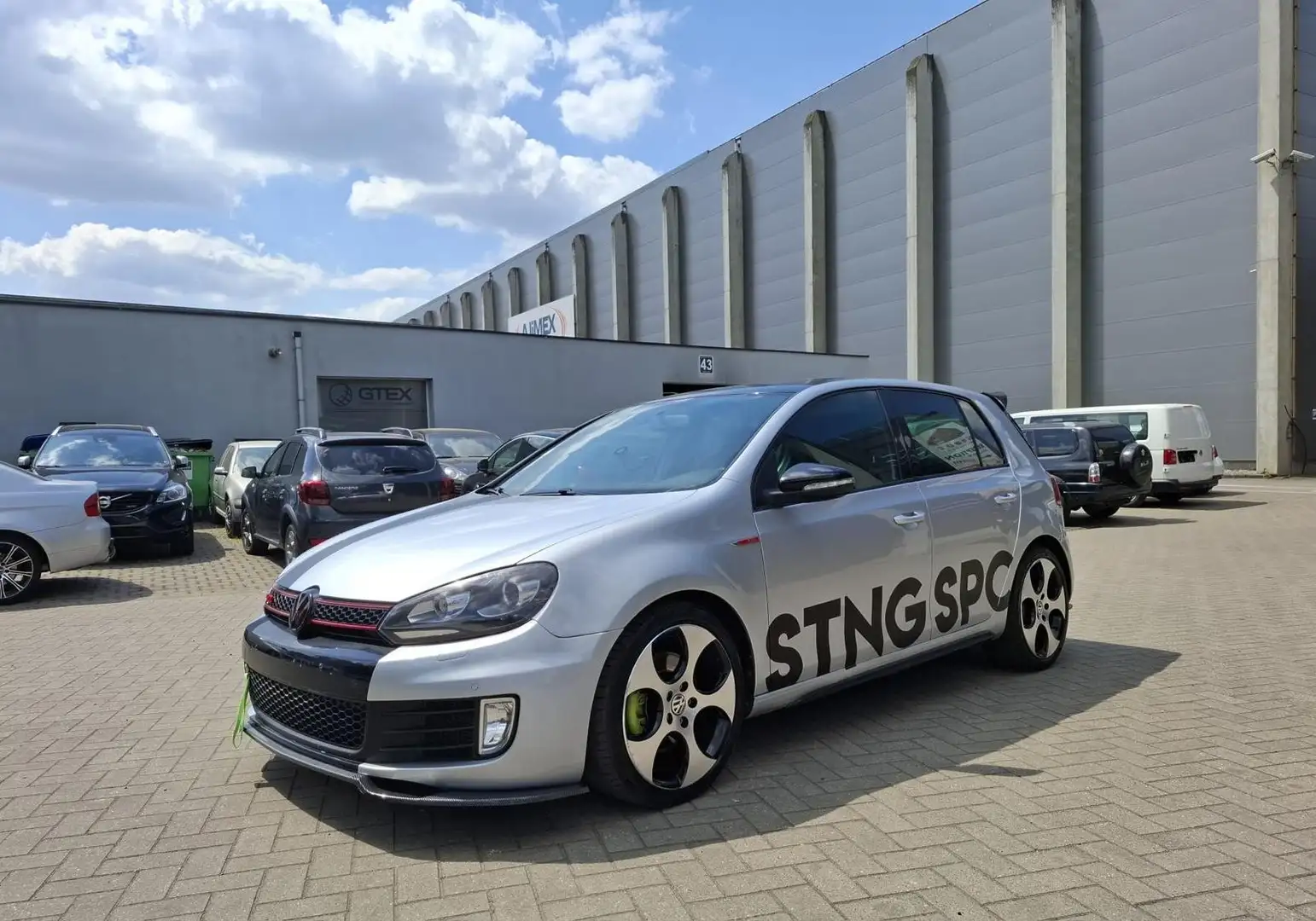 Volkswagen Golf GTI Golf 2.0 TSI DSG Grijs - 1