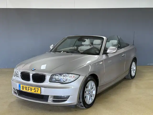 BMW 118 1-serie Cabrio 118i High Executive | Leder