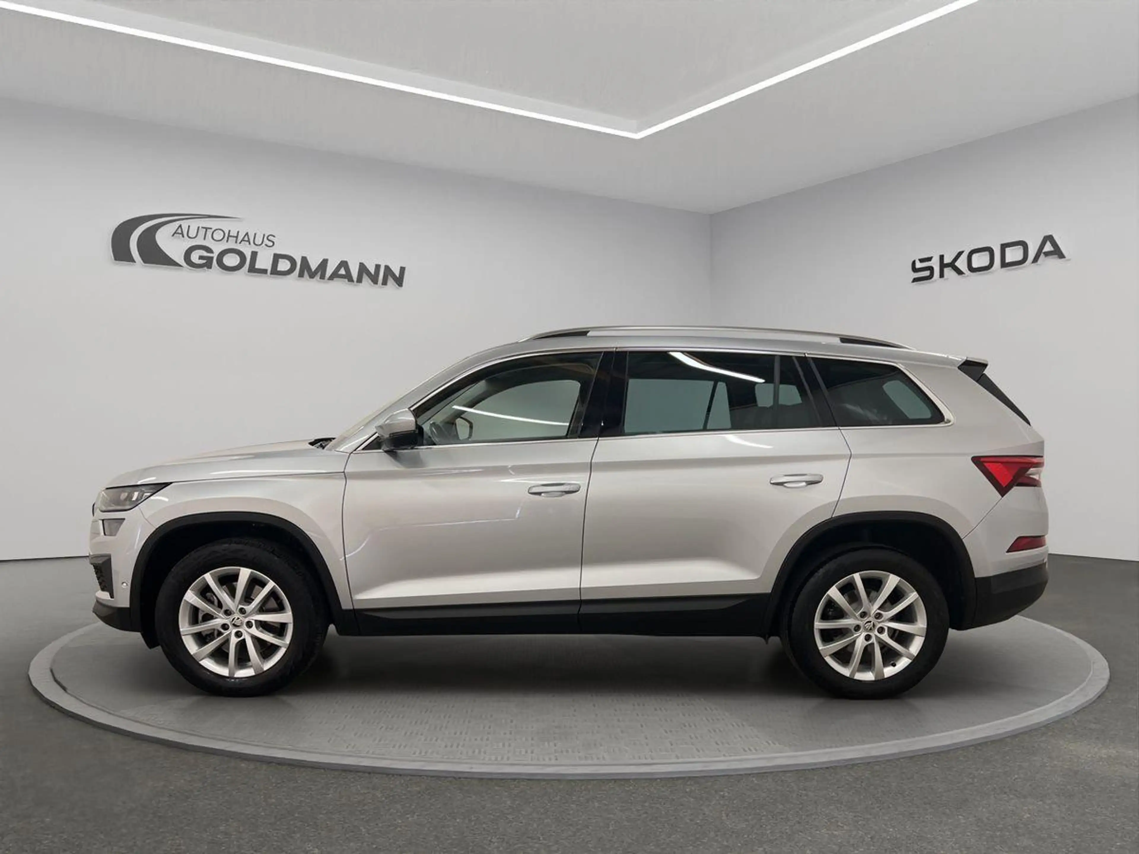 Skoda Kodiaq Style 2,0l TSI 140 kW 4x4 DSG — photo 2