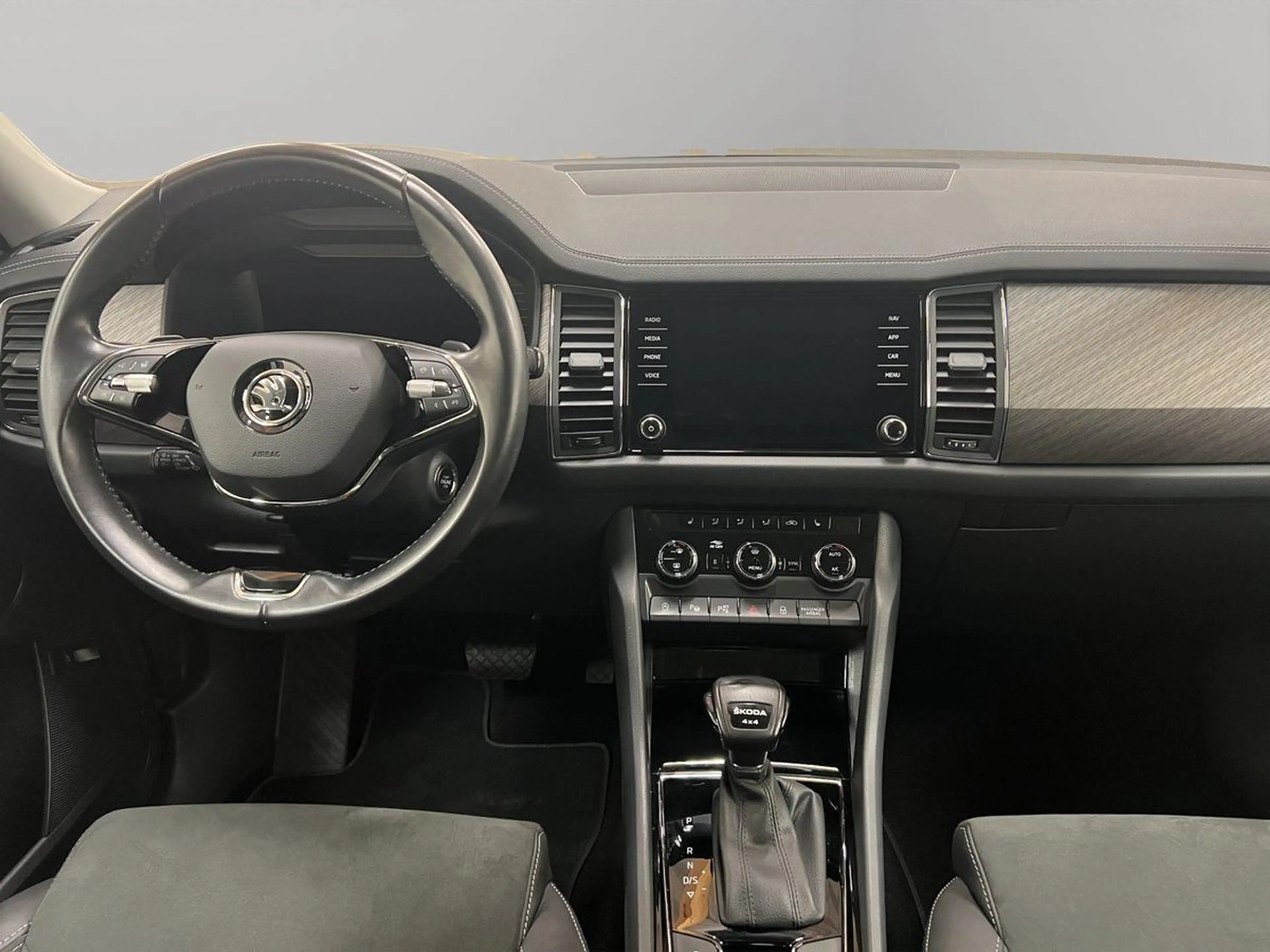 Skoda Kodiaq Style 2,0l TSI 140 kW 4x4 DSG — photo 11