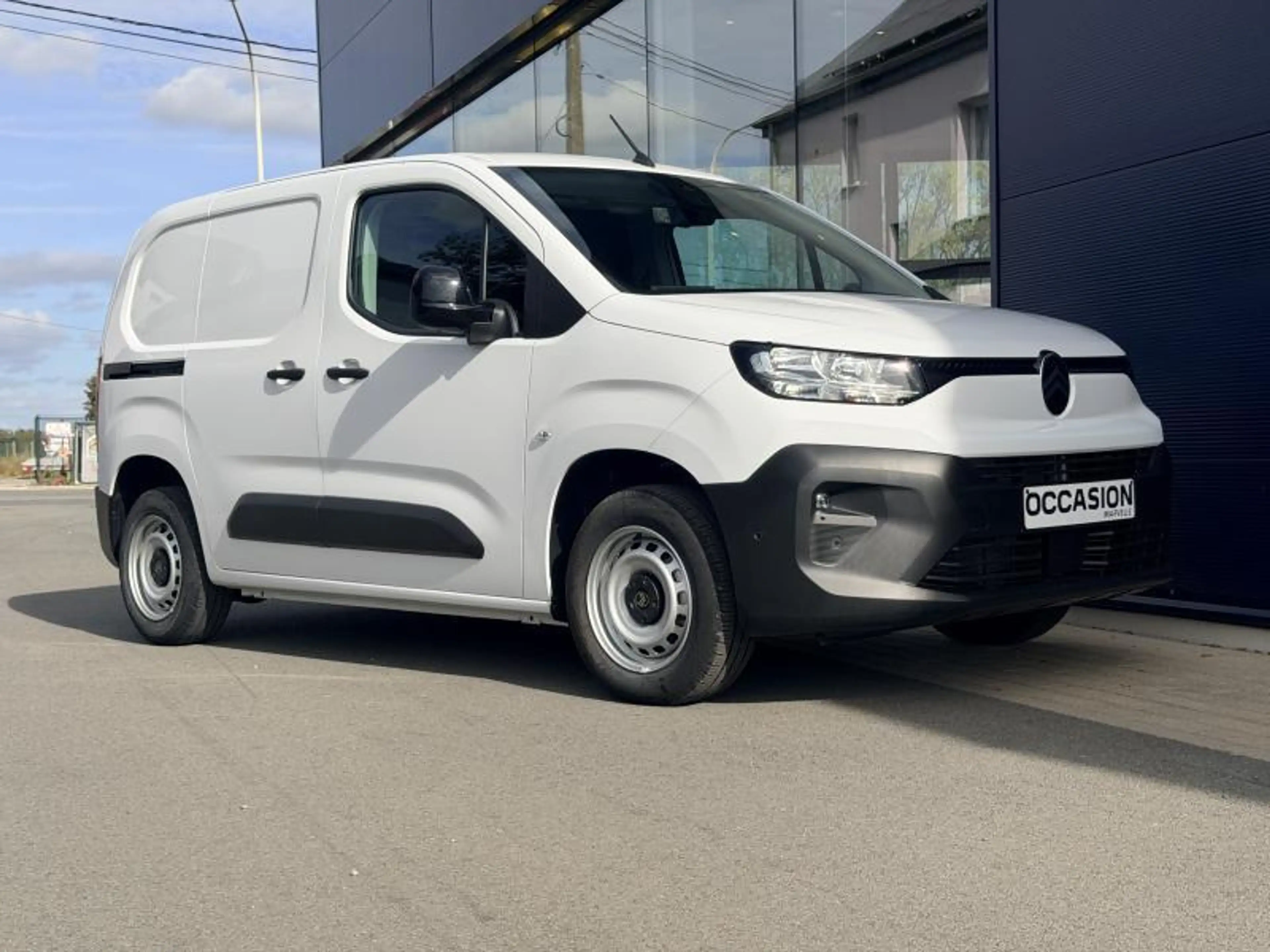 Citroen Berlingo VAN - M - 100CH - Plancher bois — photo 6