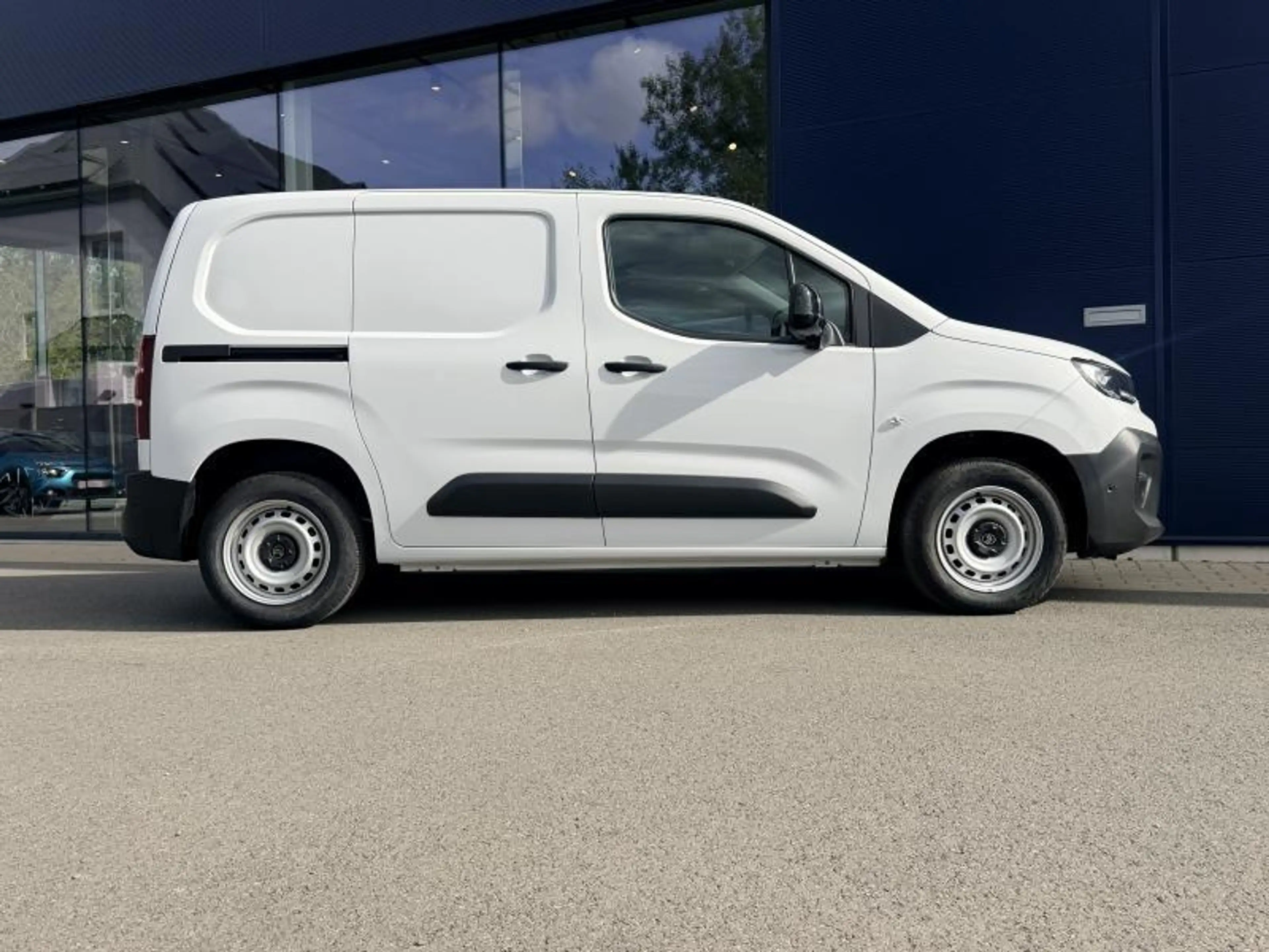 Citroen Berlingo VAN - M - 100CH - Plancher bois — photo 5